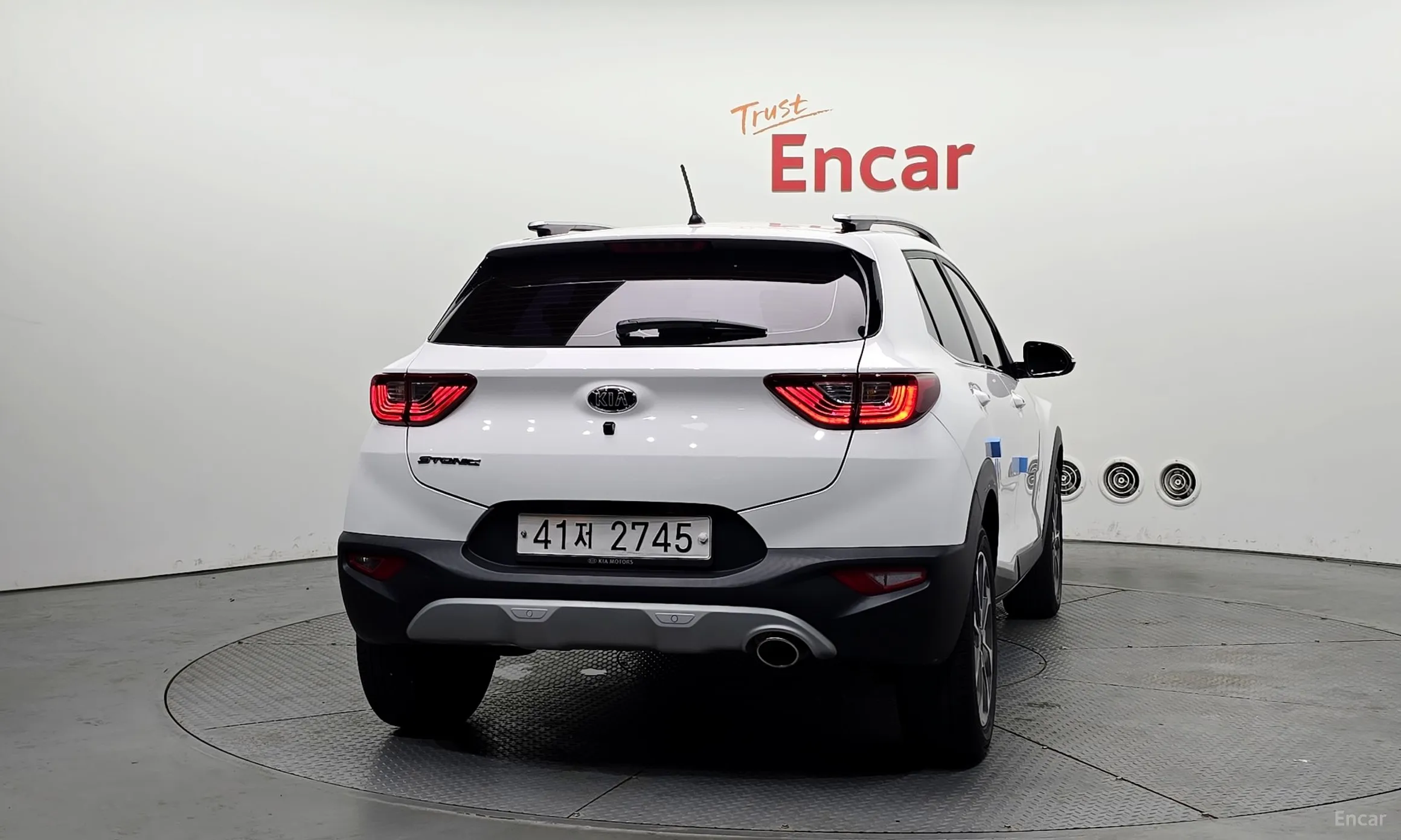 Kia Stonic превью 3