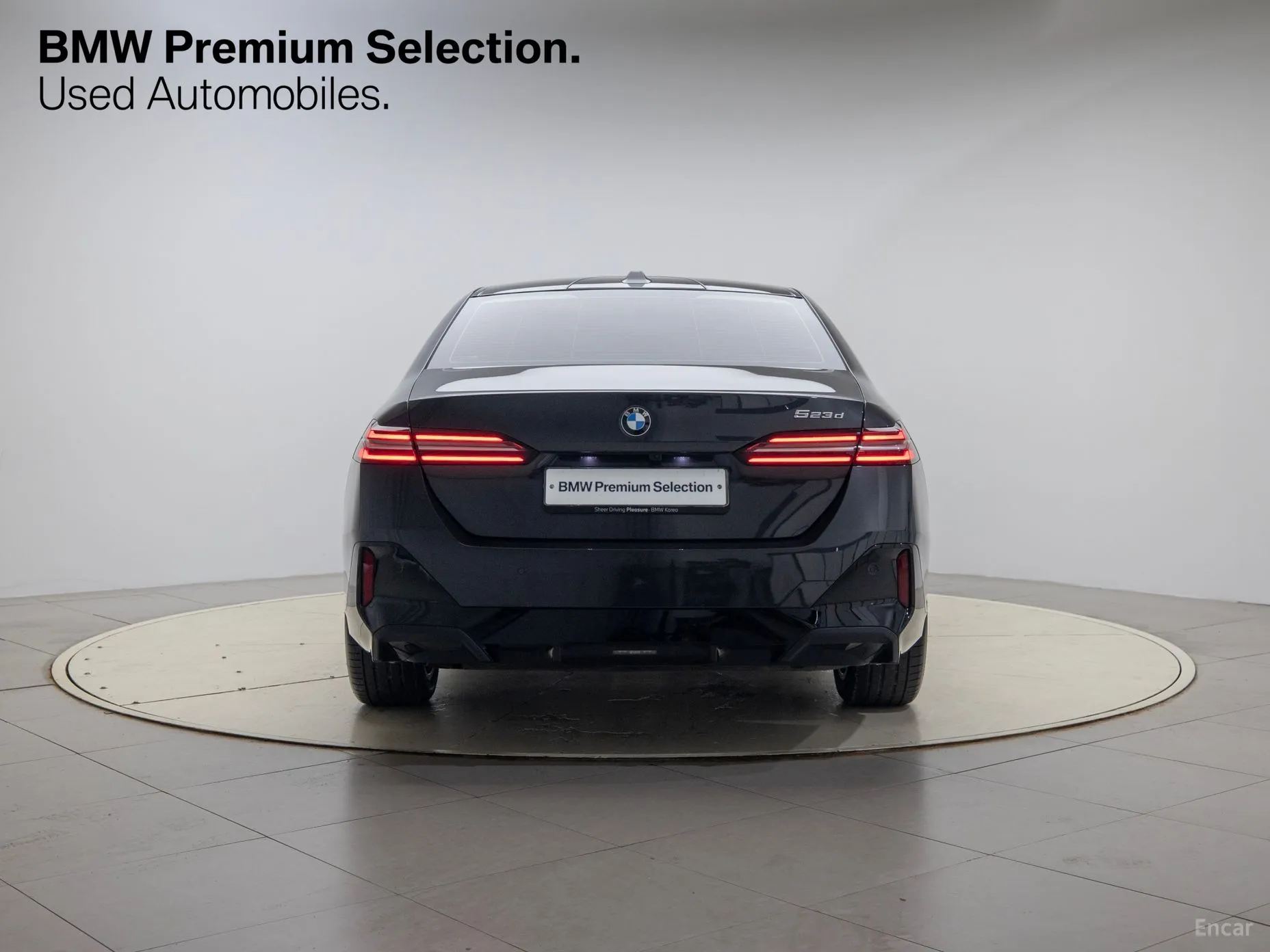 BMW 5 Series (G60) превью 3