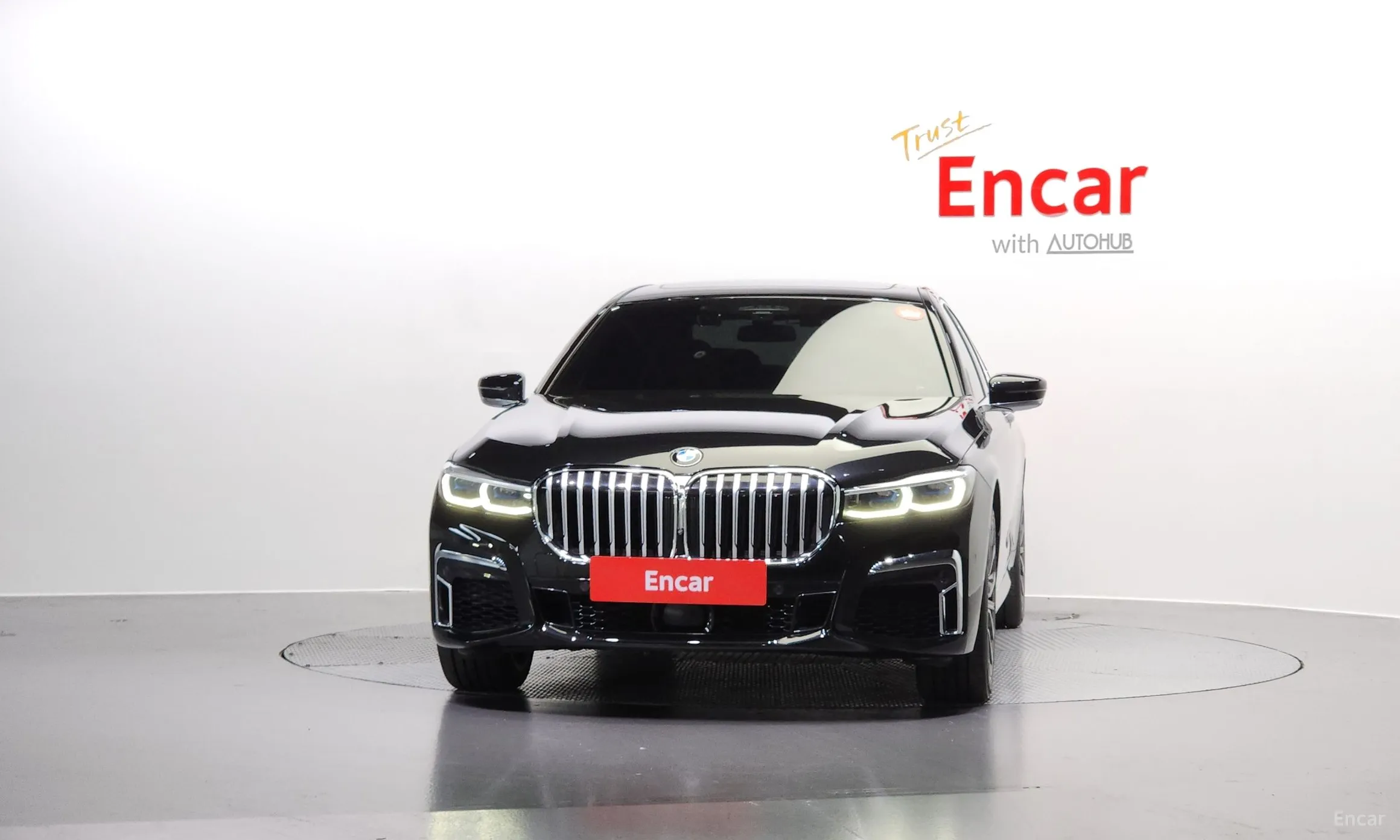 BMW 7 Series (G11) превью 2