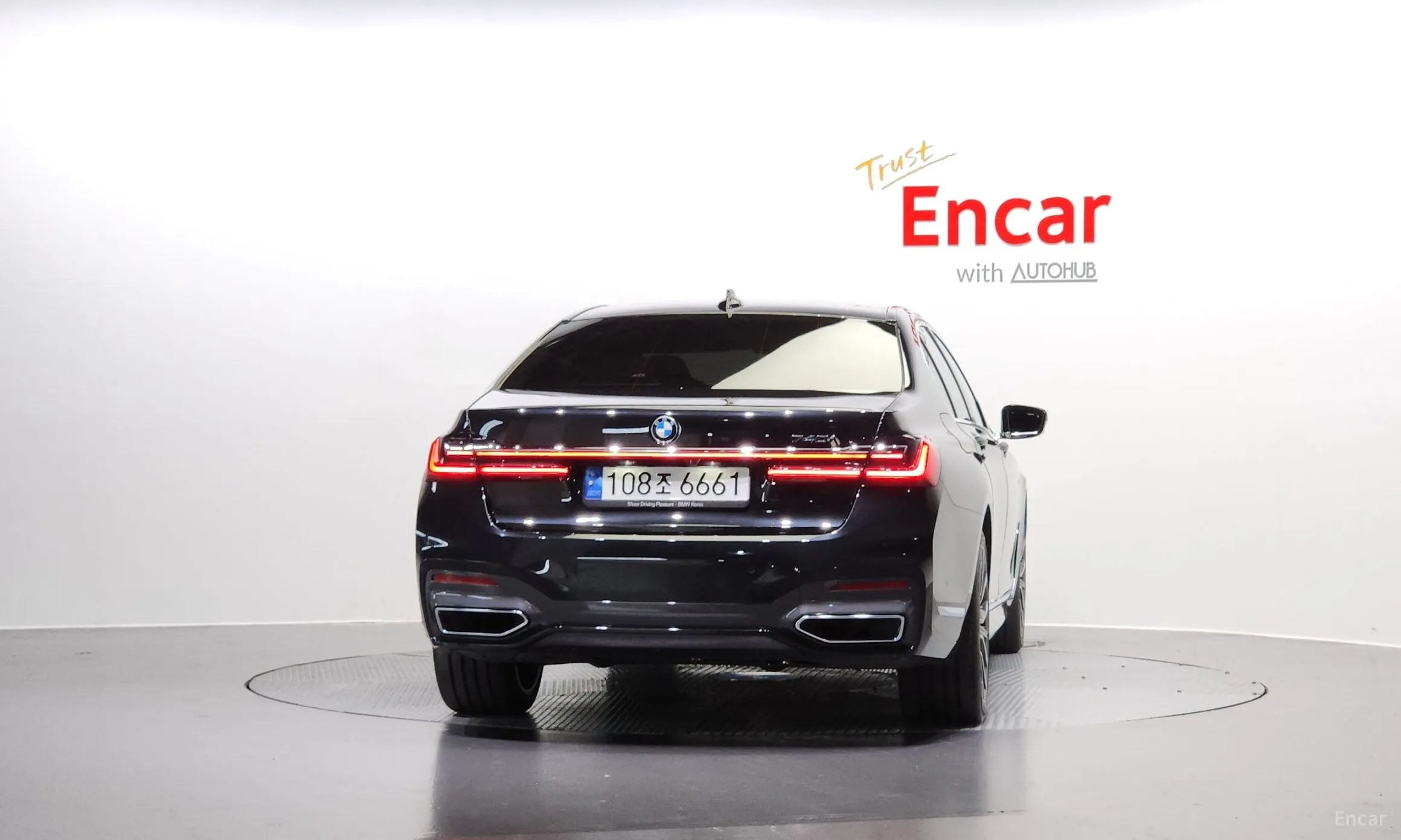 BMW 7 Series (G11) превью 3