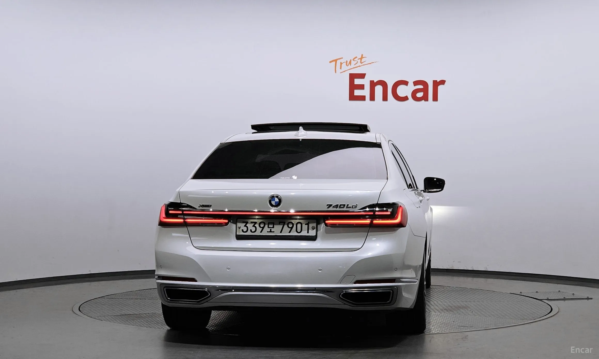 BMW 7 Series (G11) превью 3