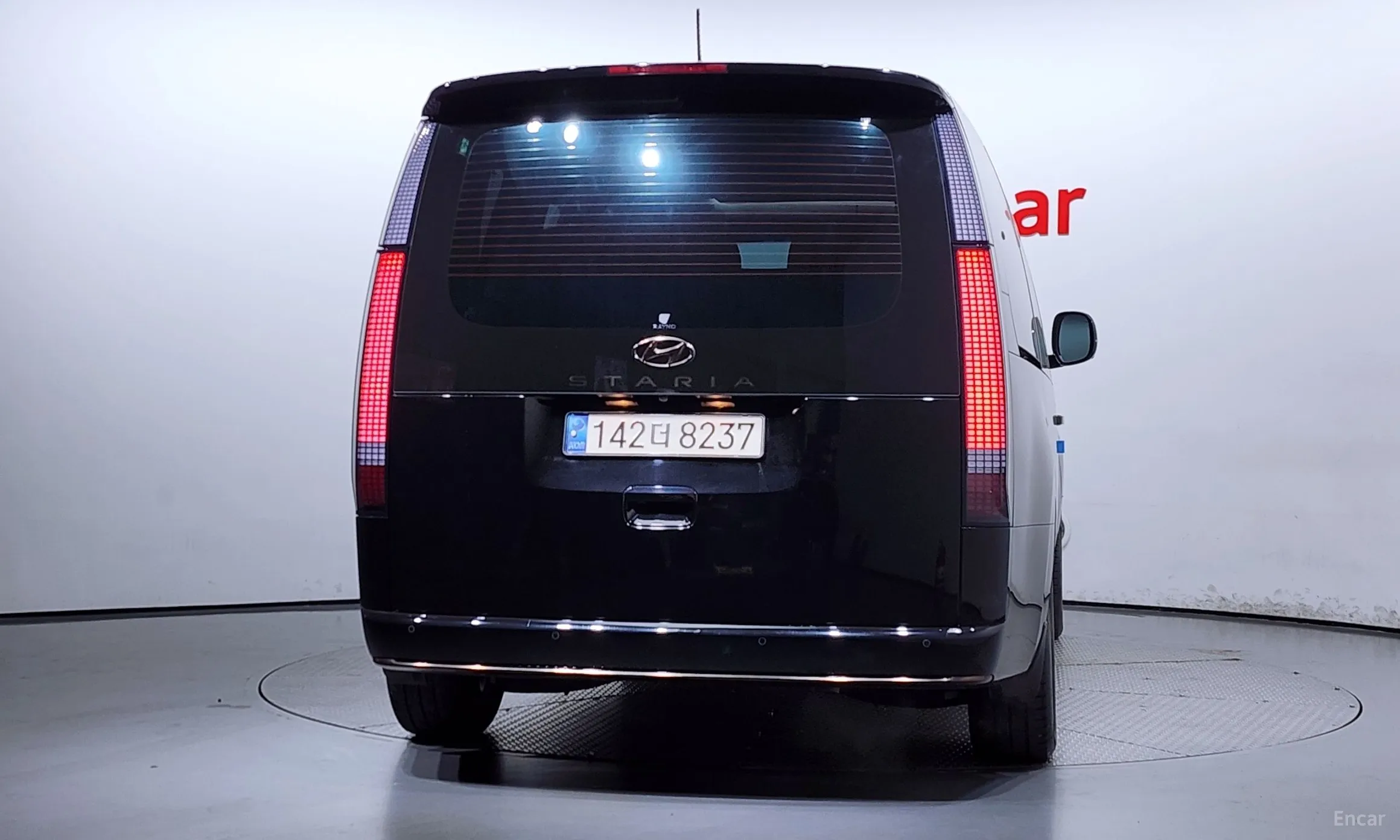 Hyundai Staria превью 3