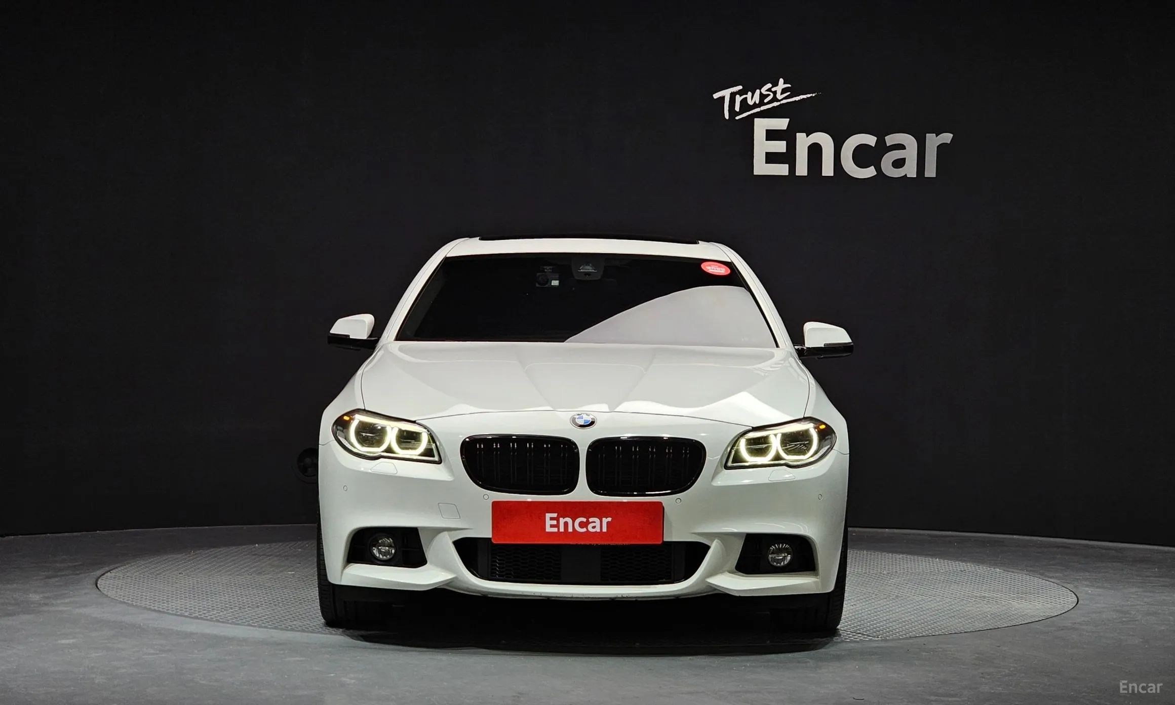 BMW 5 Series (F10) превью 2
