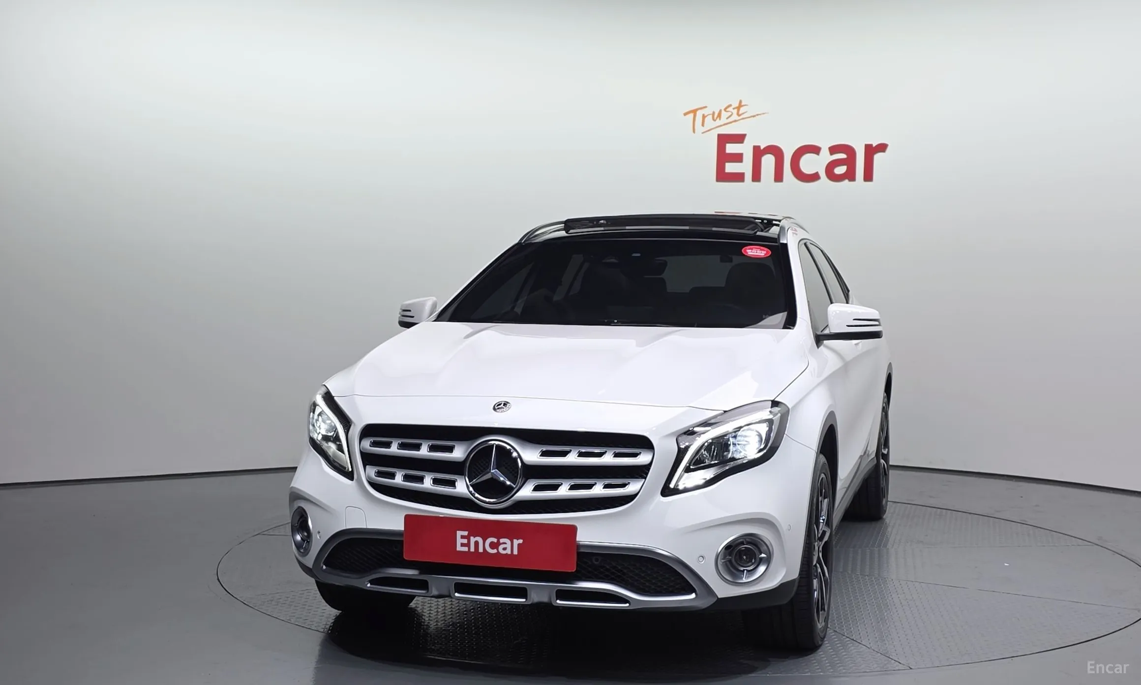 Mercedes Benz GLA-Class X156