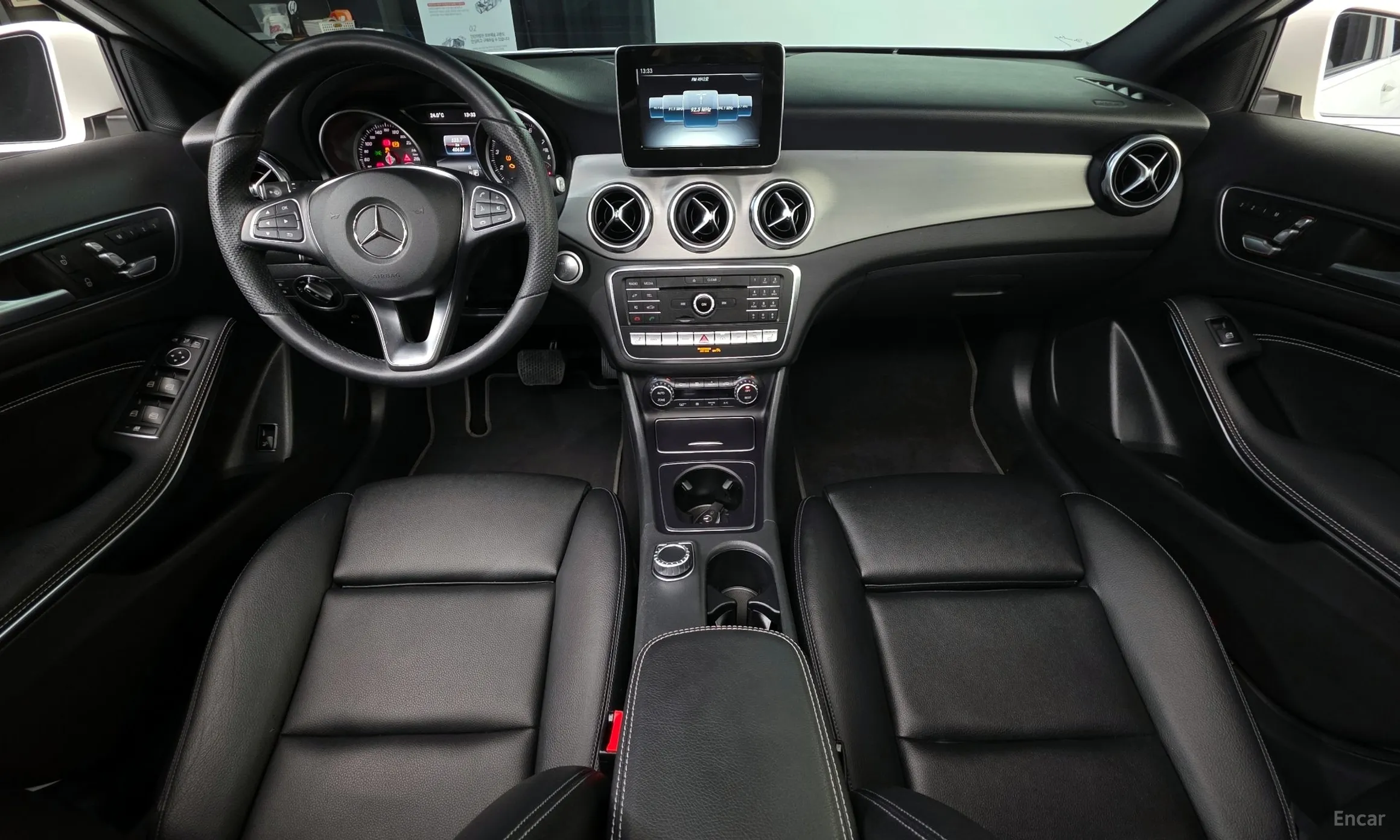 Mercedes Benz GLA-Class X156 превью 4