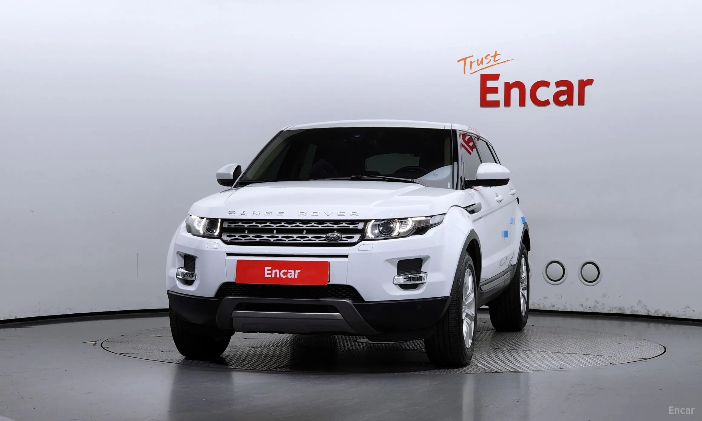 Land Rover Range Rover Evoque превью 2