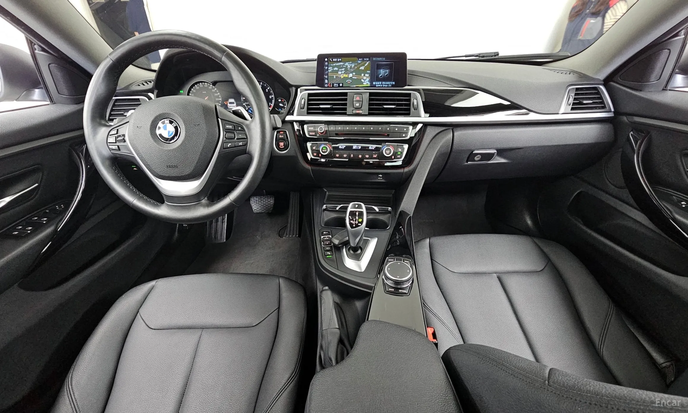 BMW Series 4 (F32) превью 4