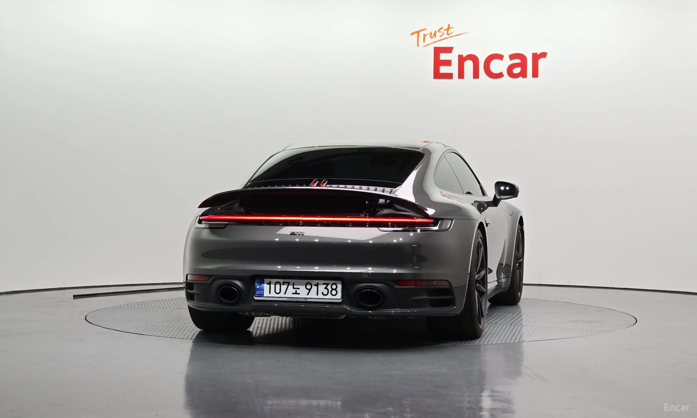 Porsche 911 (992) превью 3