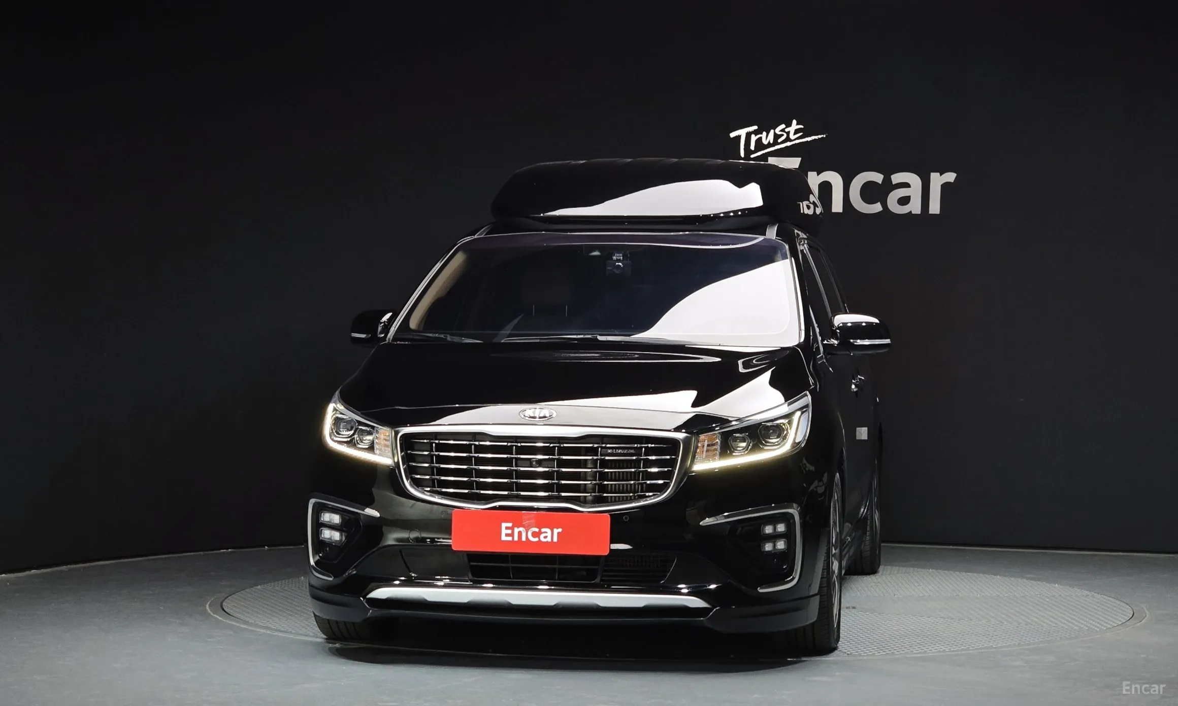 Kia Carnival превью 2