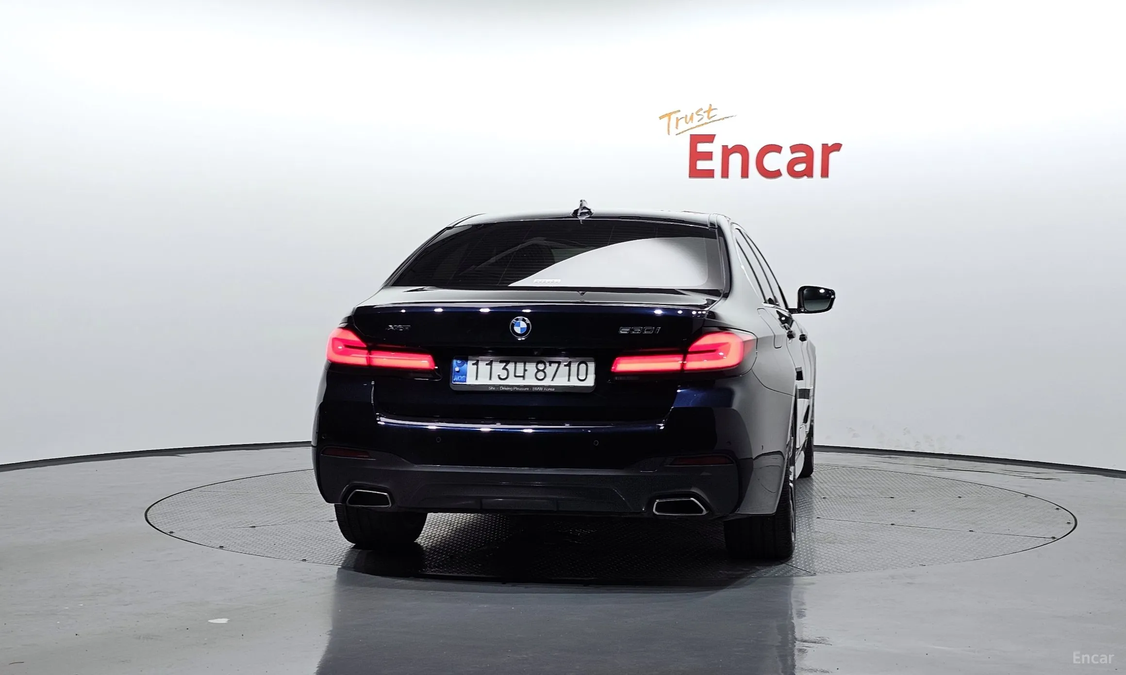 BMW 5 Series (G30) превью 3