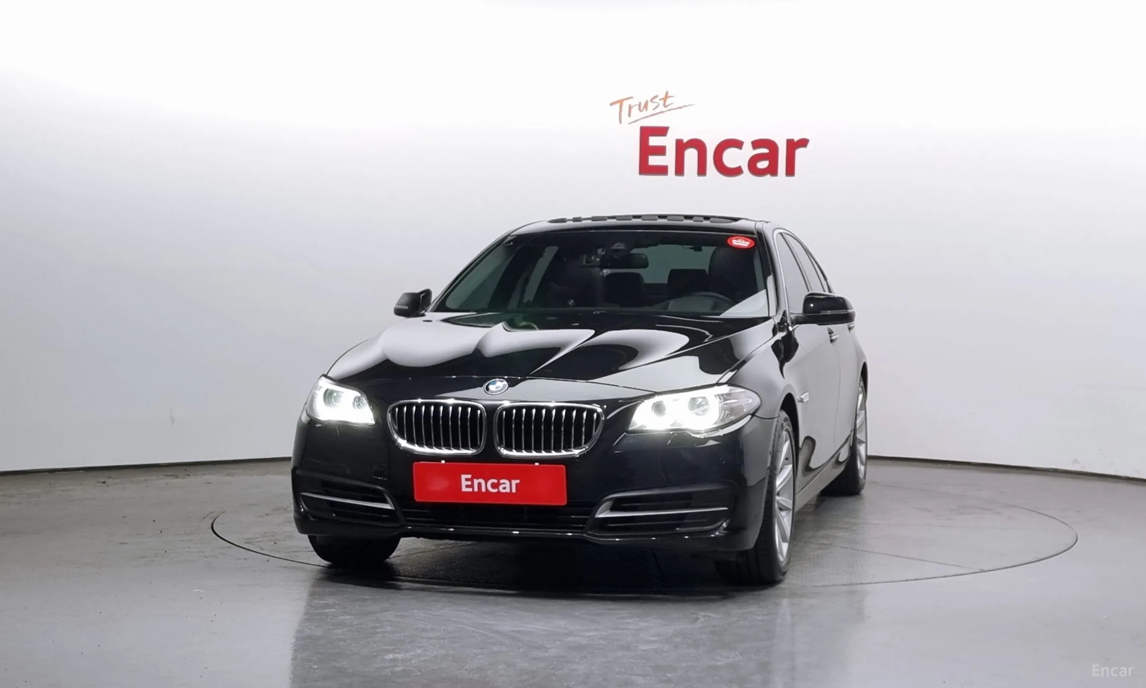 BMW 5 Series (F10) превью 2
