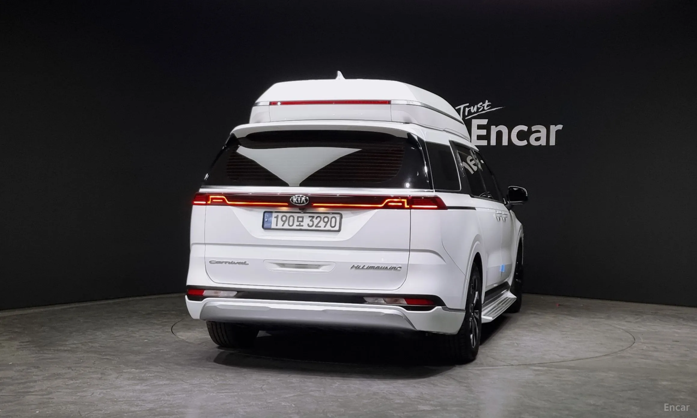 Kia Carnival Gen 4 превью 3
