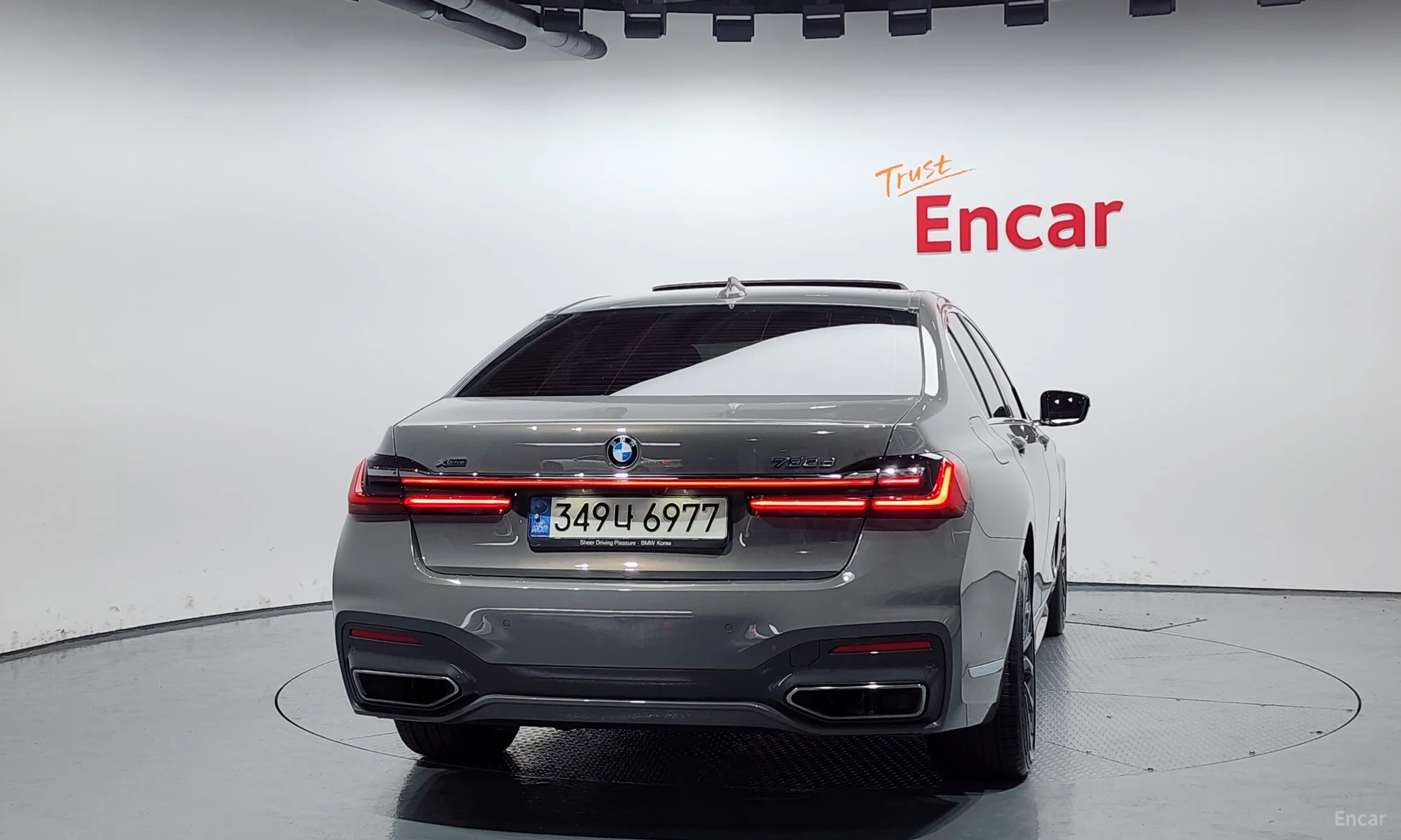 BMW 7 Series (G11) превью 3