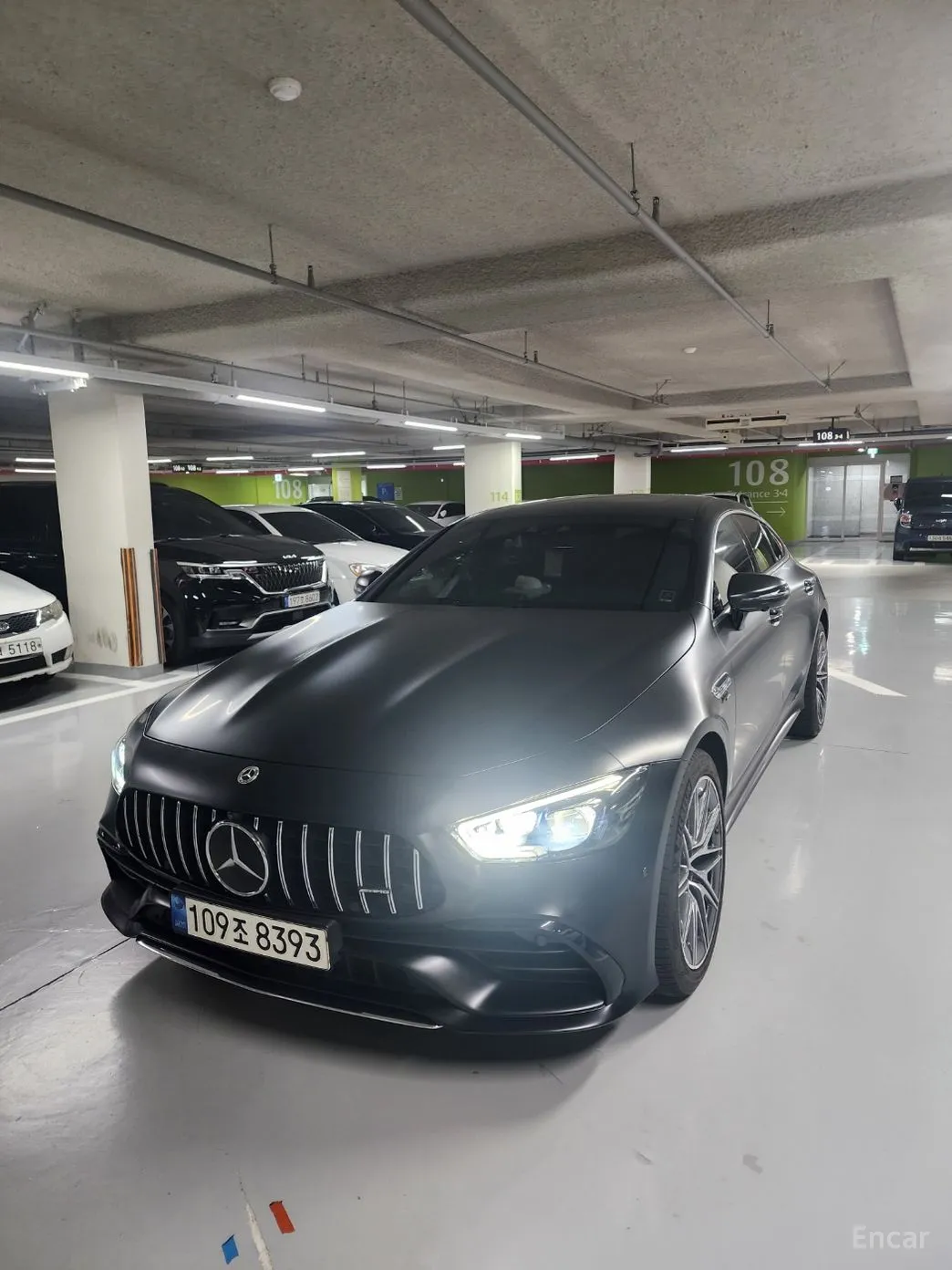 Mercedes Benz AMG GT