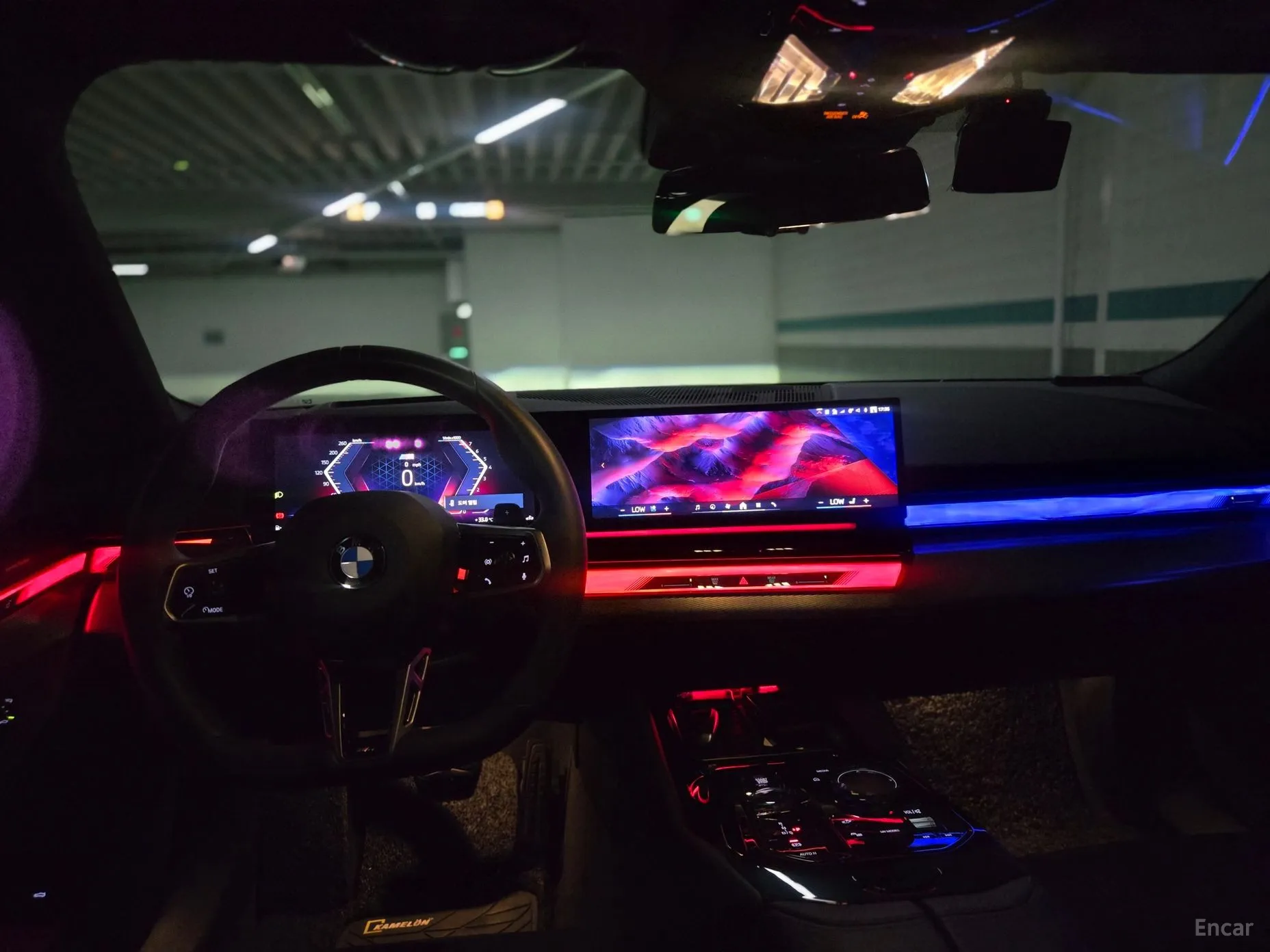 BMW 5 Series (G60) превью 4