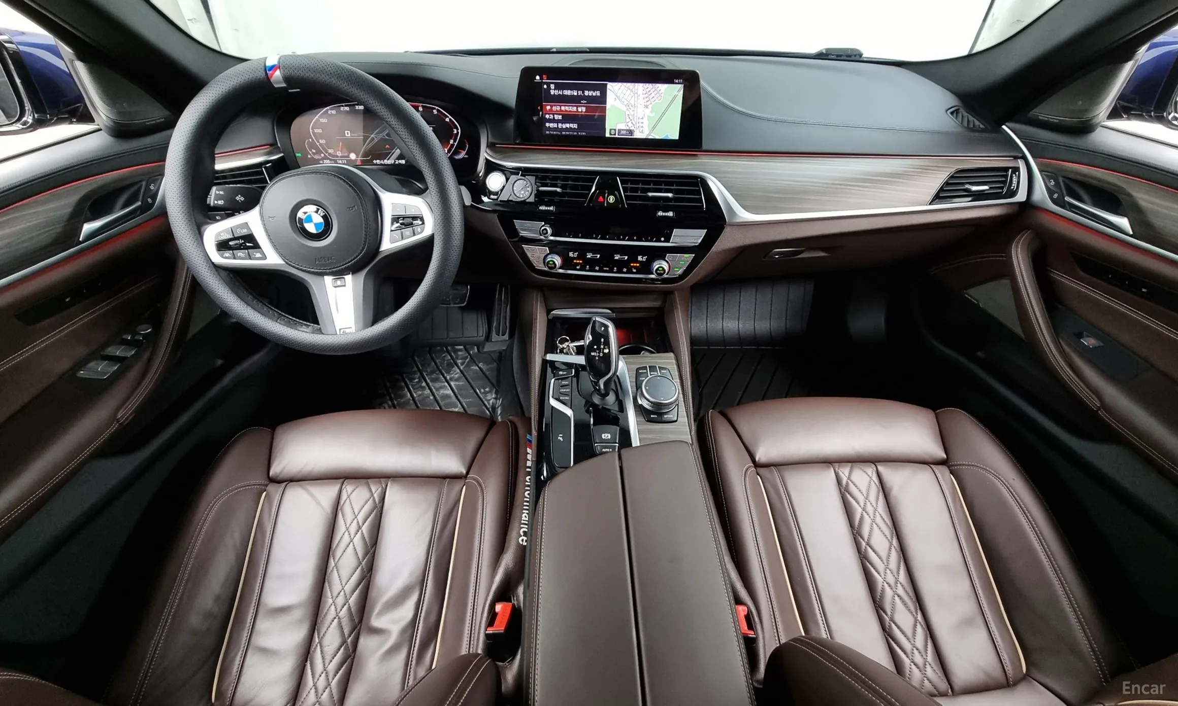 BMW 5 Series (G30) превью 4
