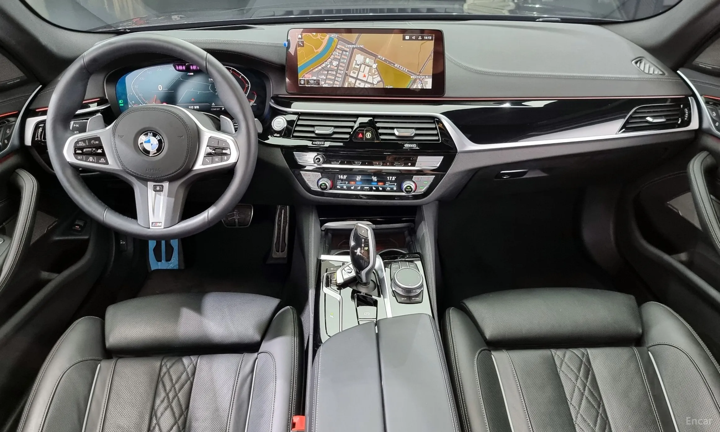 BMW 5 Series (G30) превью 4