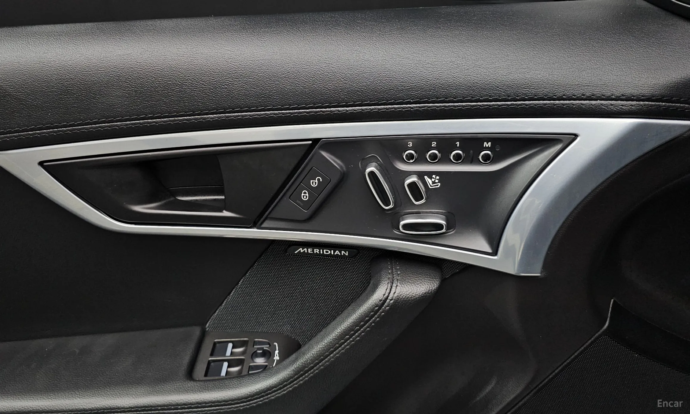 Jaguar F-TYPE превью 18