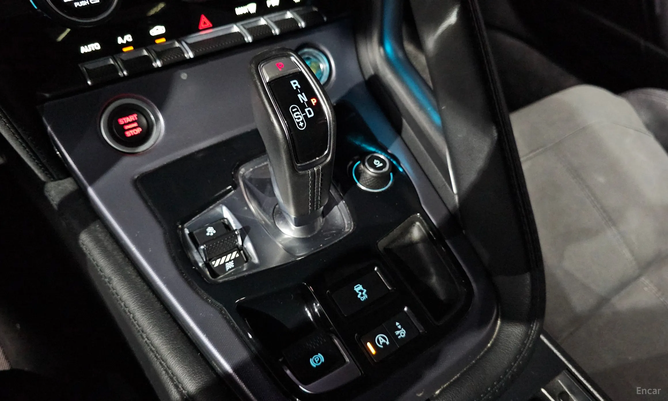 Jaguar F-TYPE превью 9