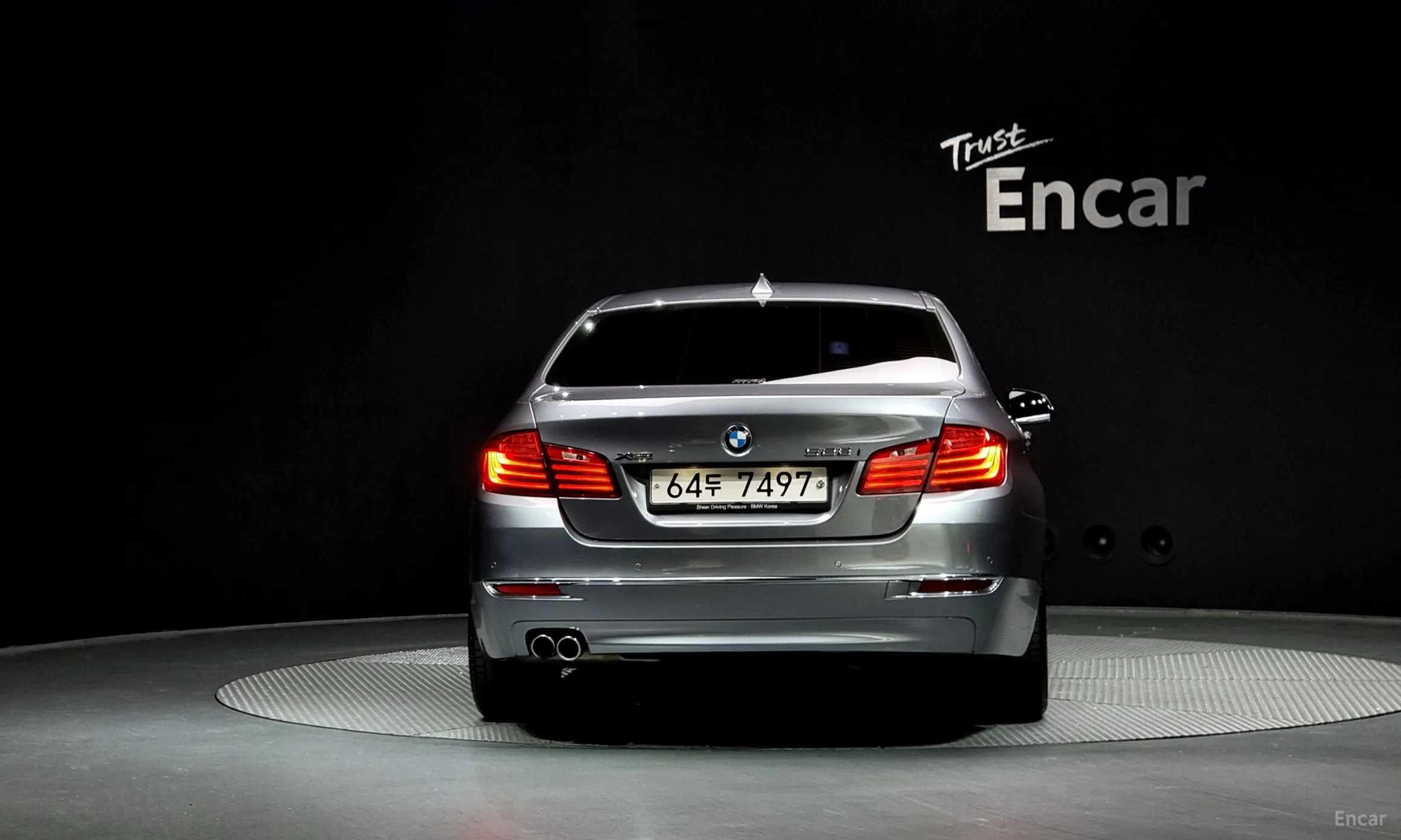 BMW 5 Series (F10) превью 3