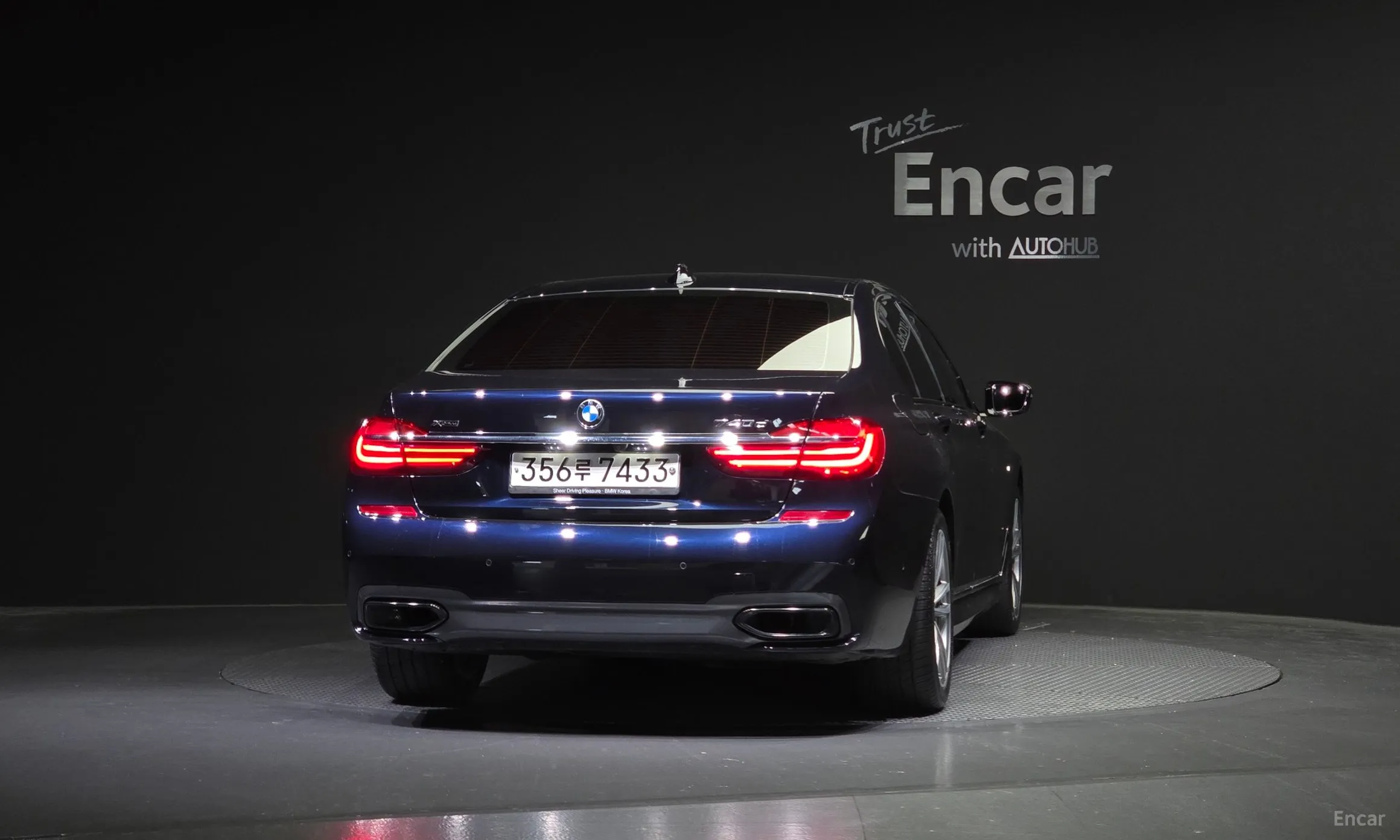 BMW 7 Series (G11) превью 3