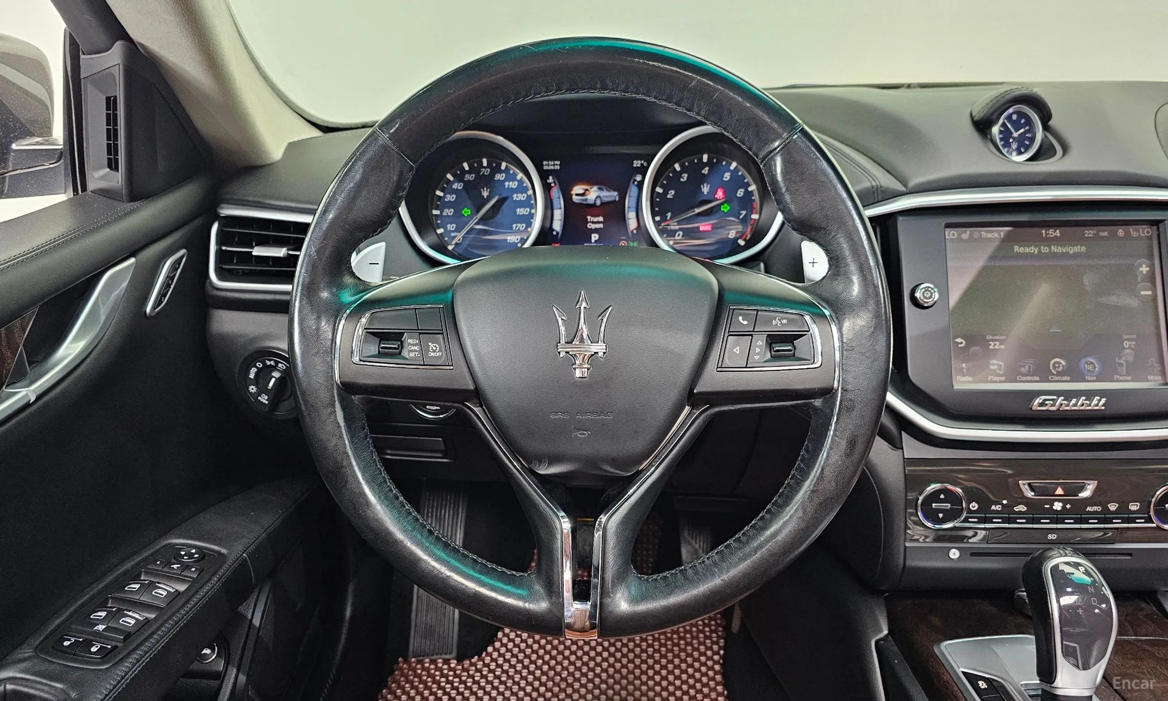 Maserati Ghibli превью 14