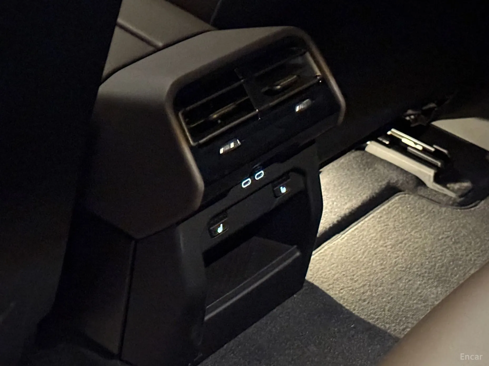 BMW 5 Series (G60) превью 10