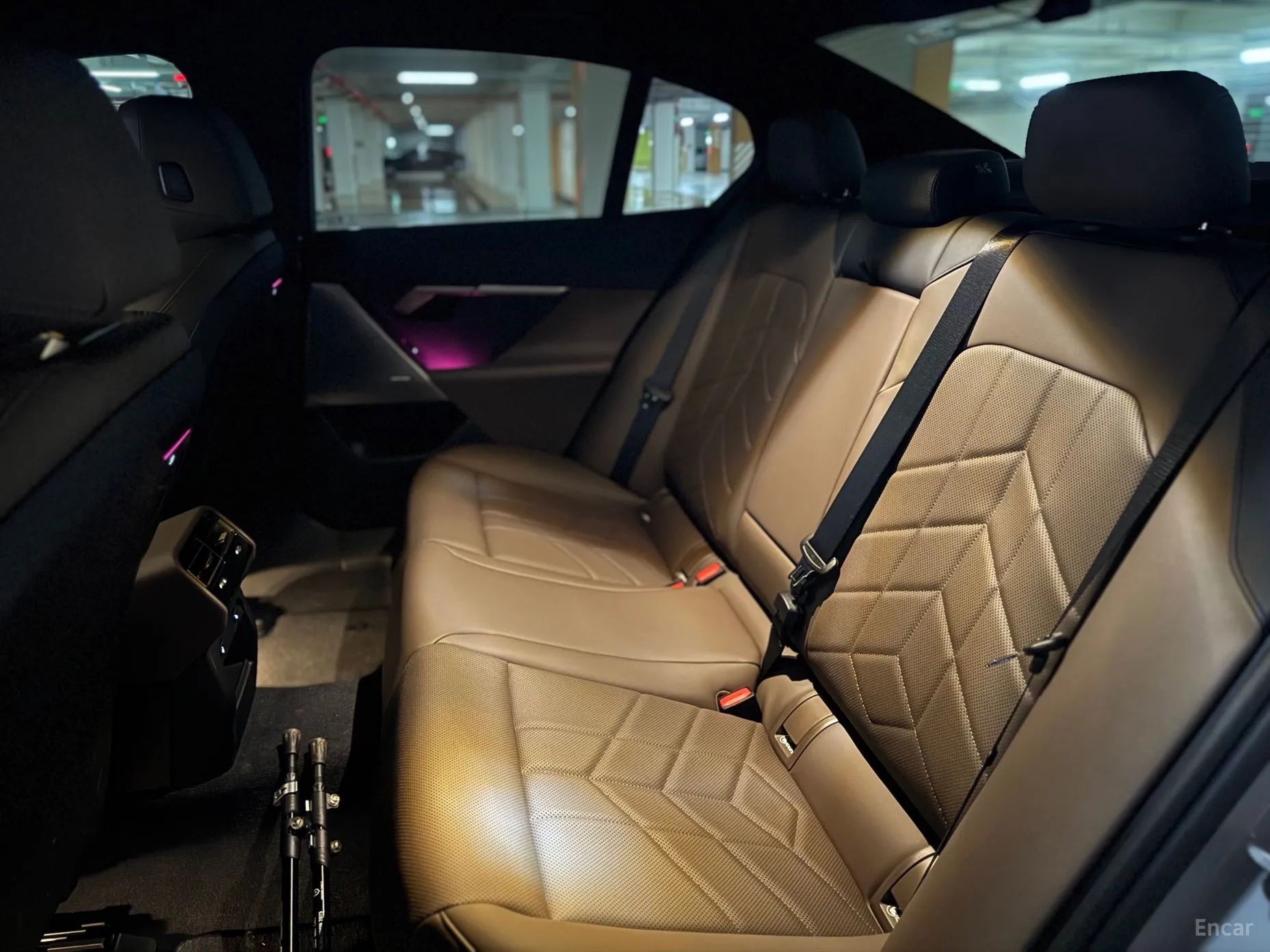 BMW 5 Series (G60) превью 11