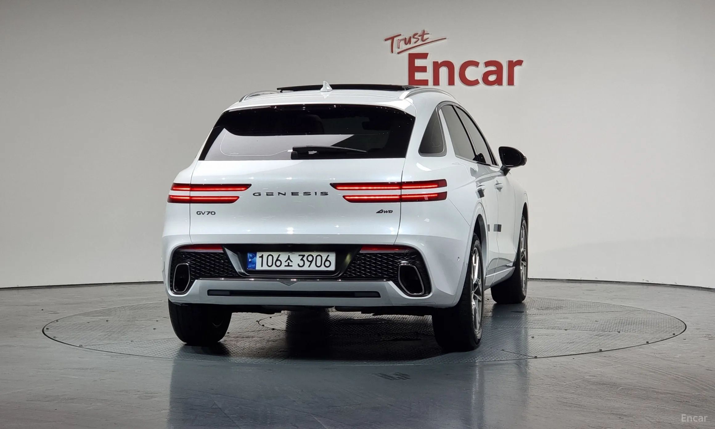 Genesis GV70 превью 3