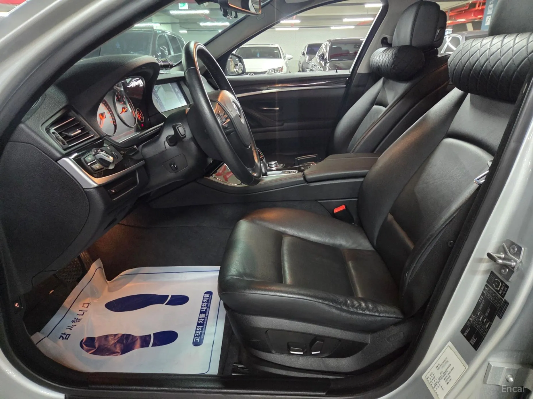 BMW 5 Series (F10) превью 4