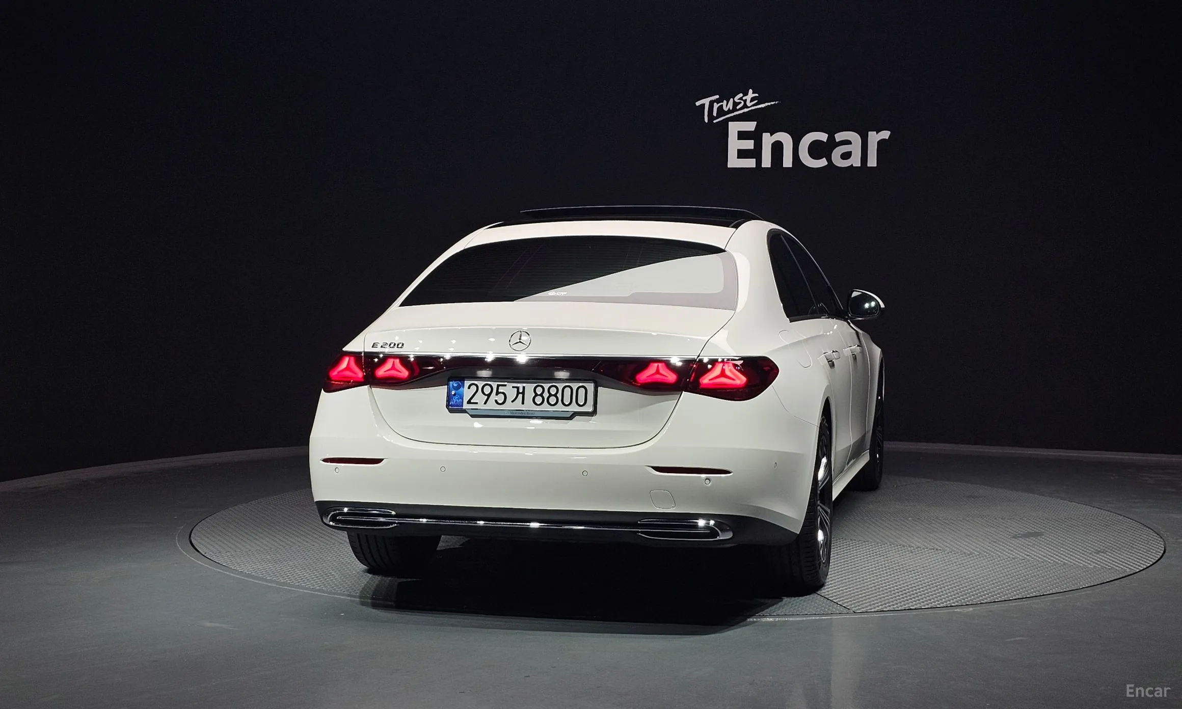 Mercedes Benz E-Class W214 превью 3