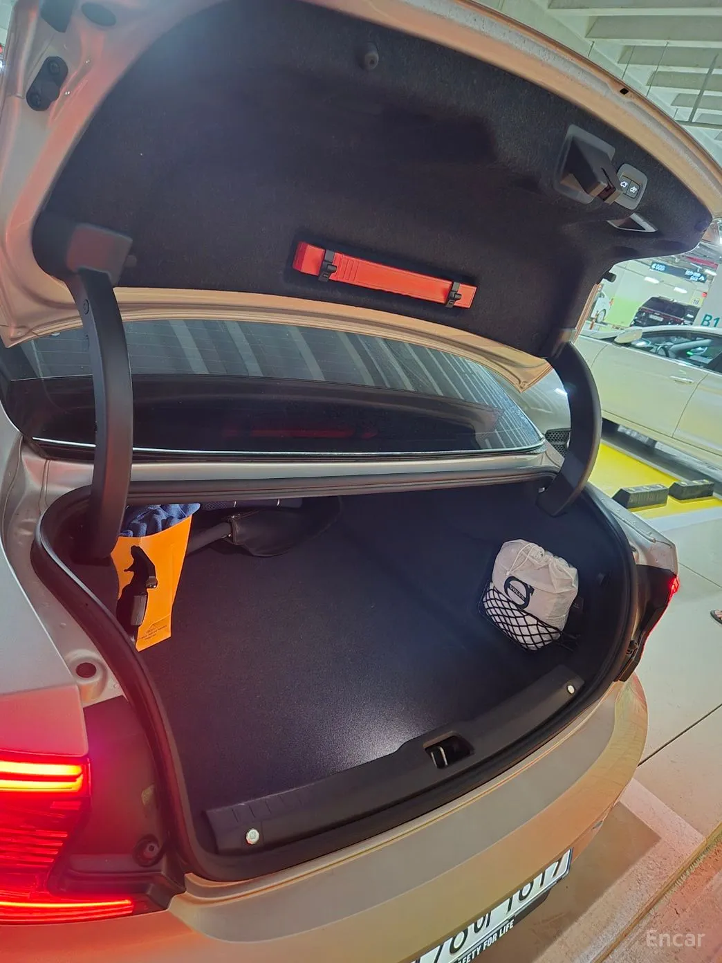 Volvo S90 превью 6
