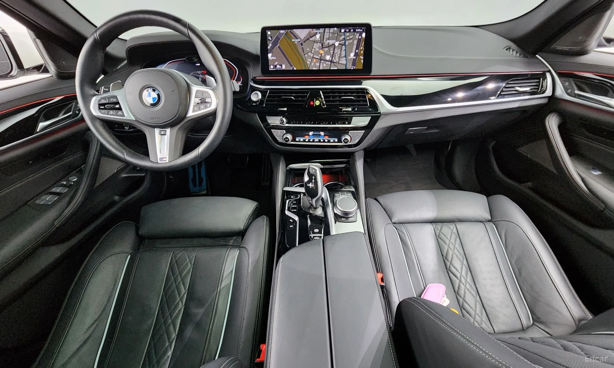 BMW 5 Series (G30) превью 4