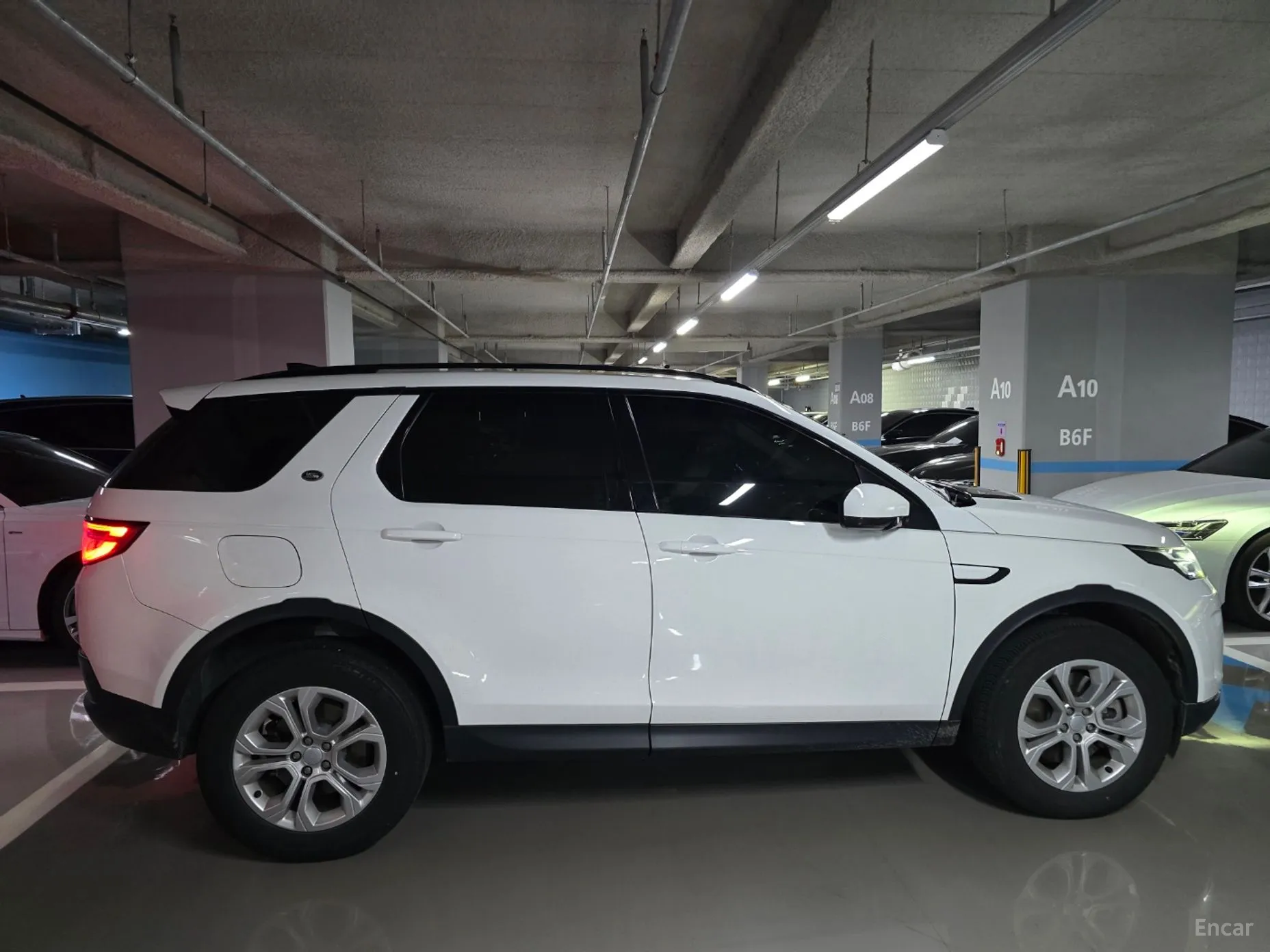 Land Rover Discovery Sports превью 3