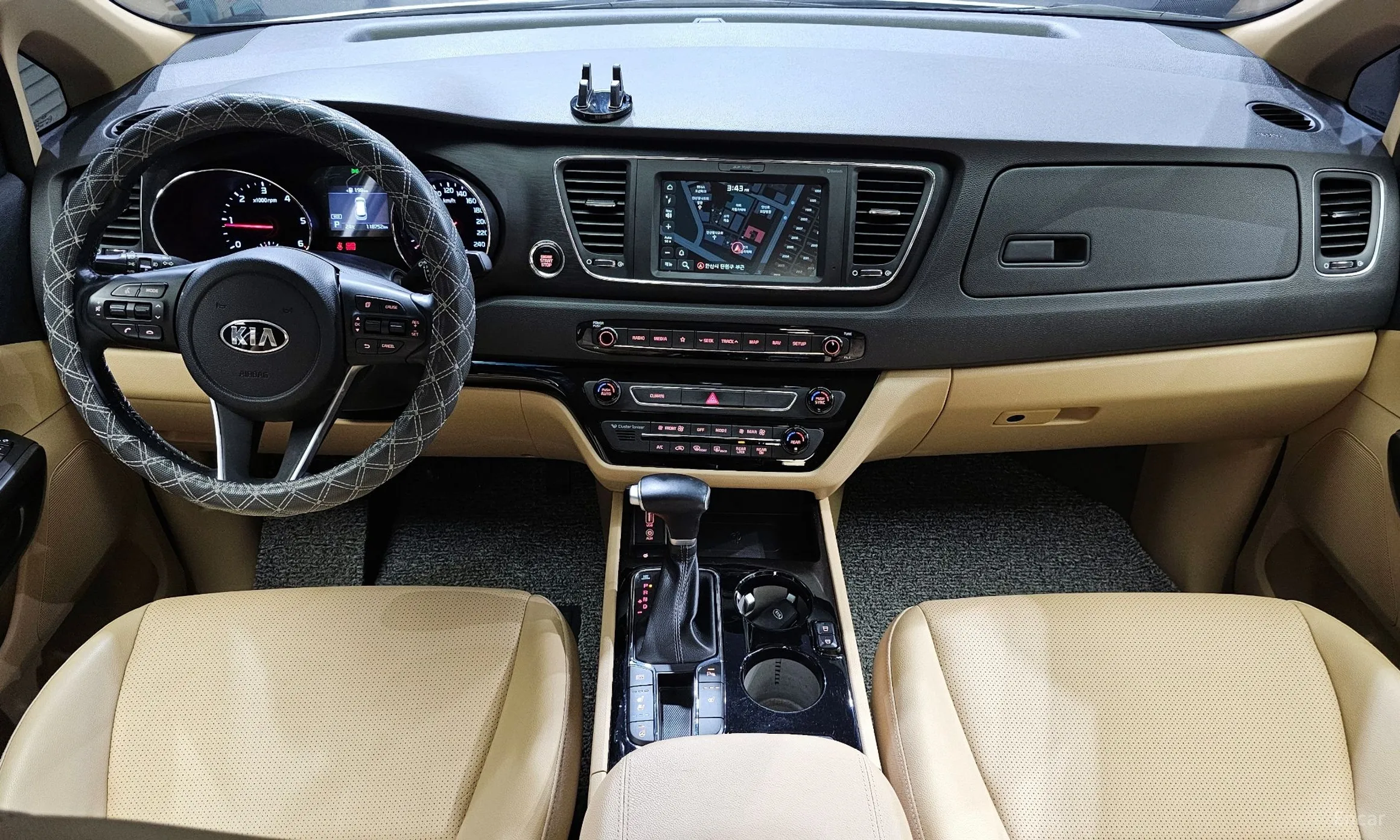 Kia Carnival превью 4