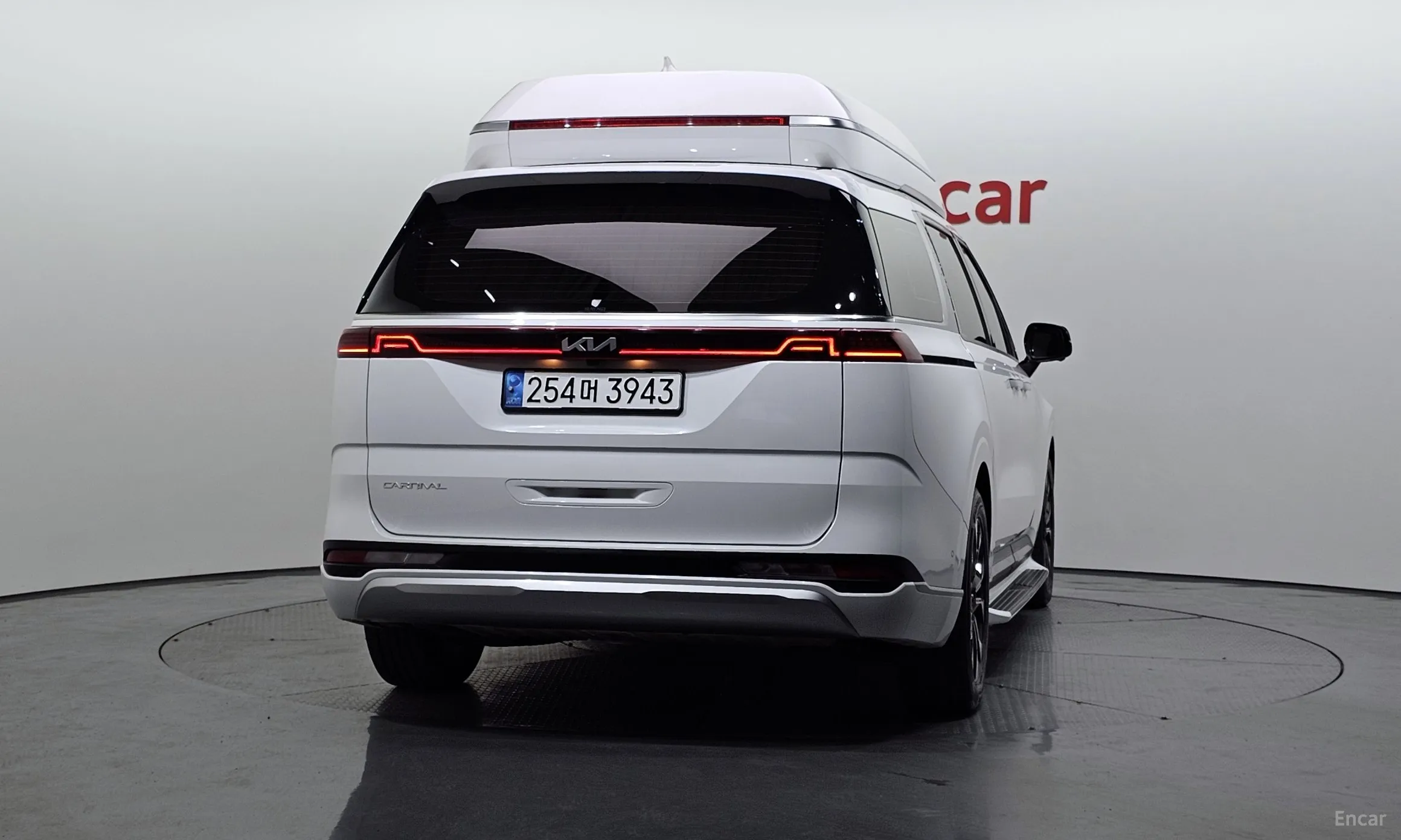 Kia Carnival Gen 4 превью 3