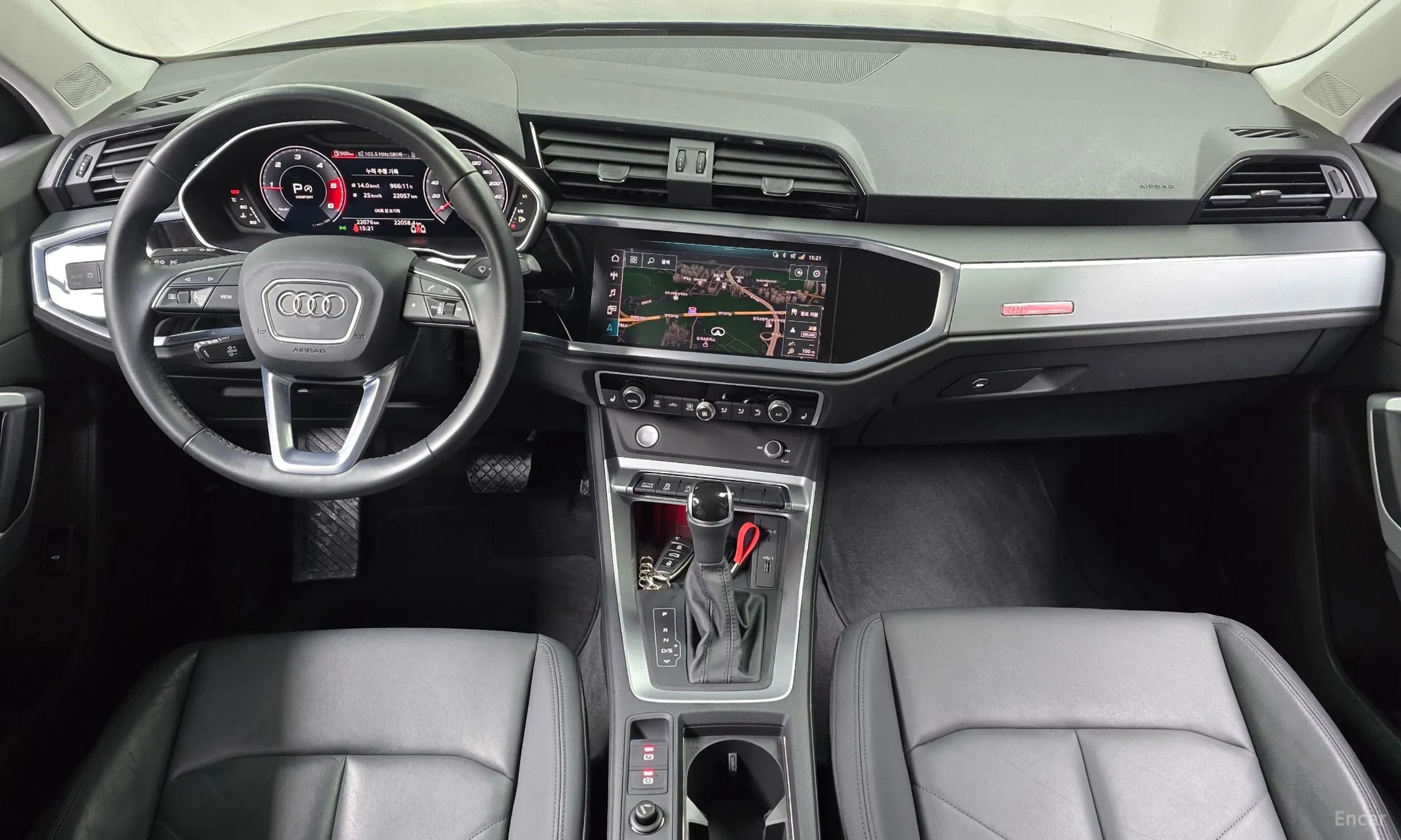Audi Q3 (F3) превью 4