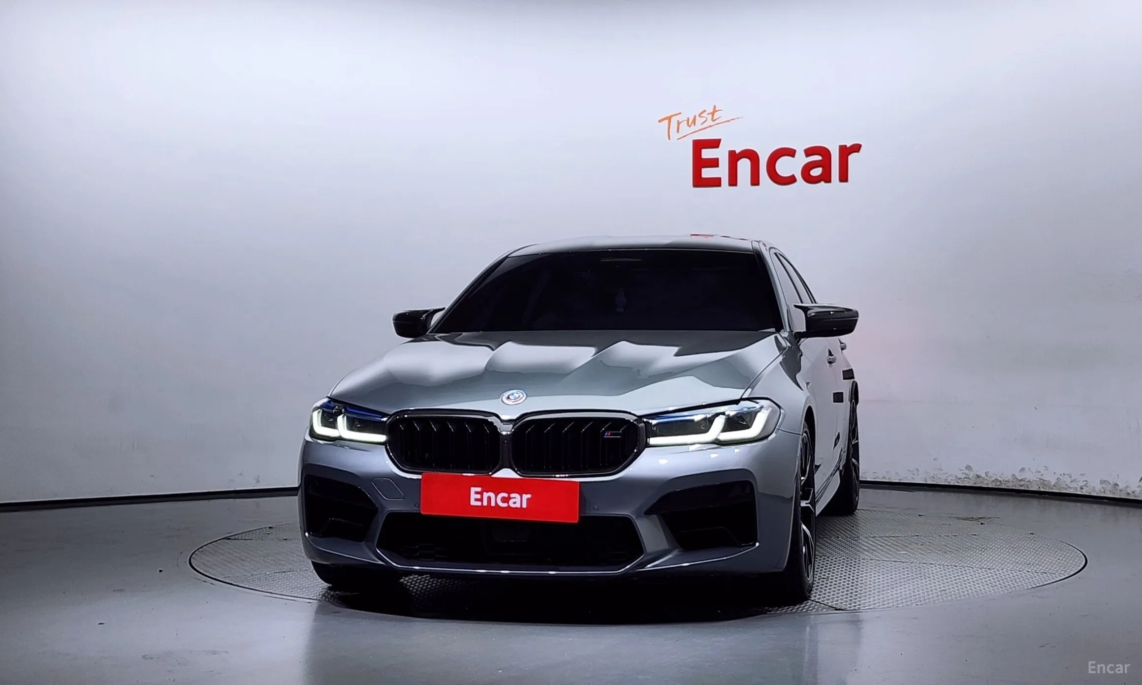 BMW M5 (F90)