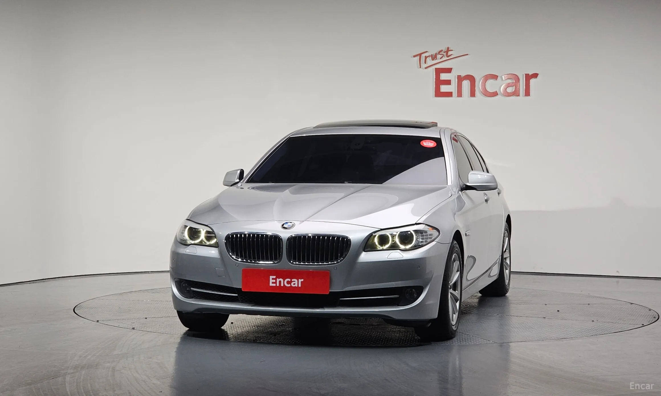 BMW 5 Series (F10) превью 2