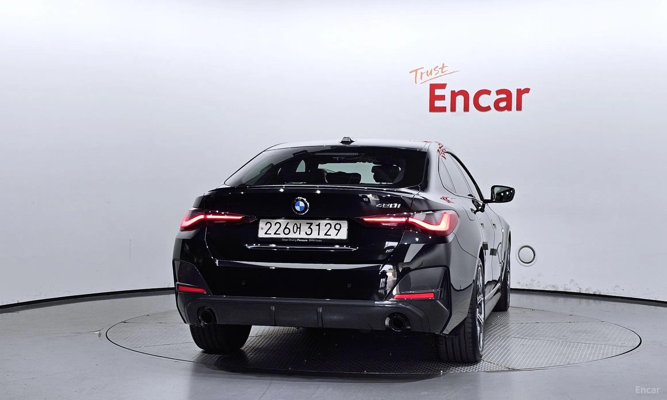 BMW Series 4 (G22) превью 3