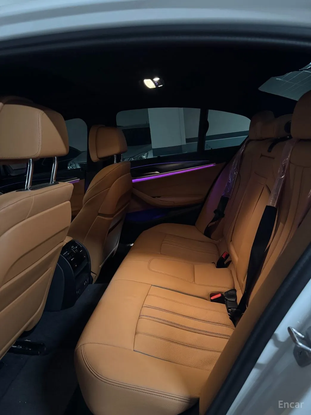BMW 5 Series (G30) превью 10