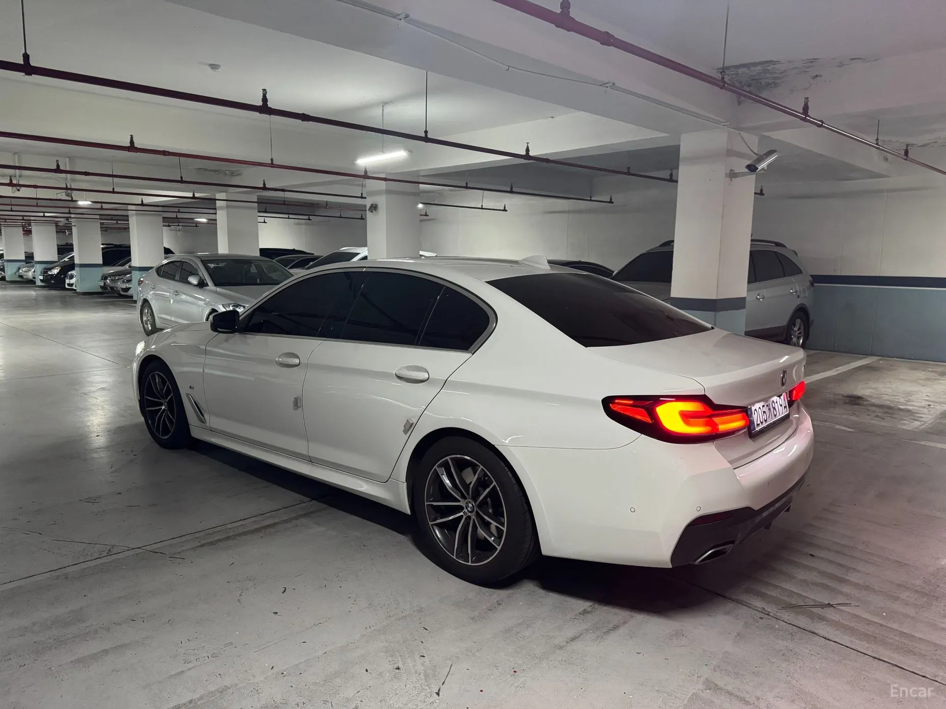 BMW 5 Series (G30) превью 6
