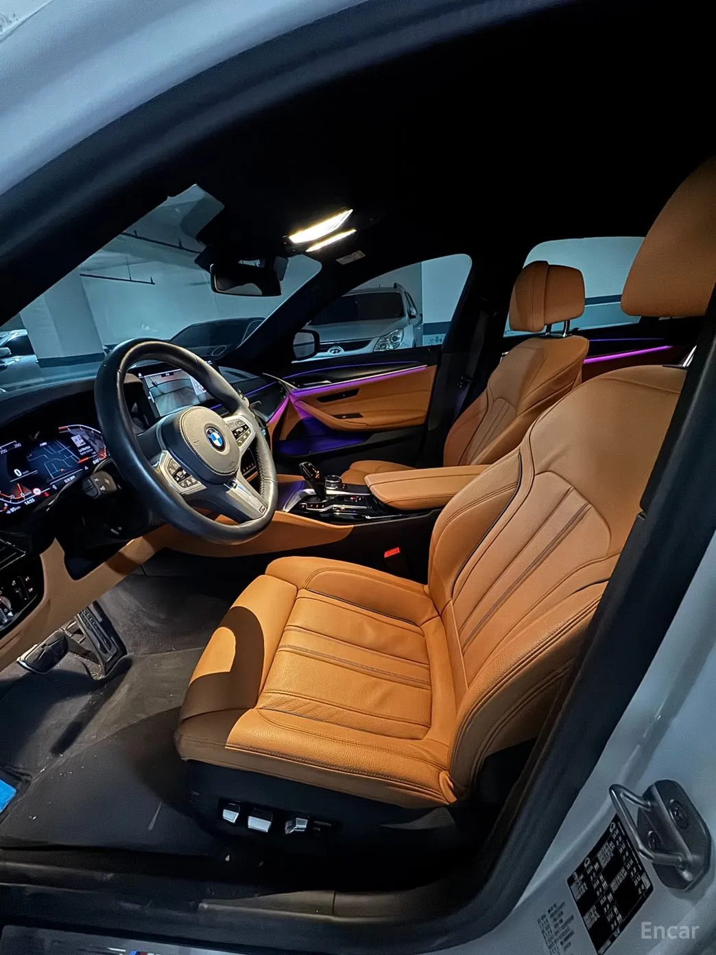 BMW 5 Series (G30) превью 9
