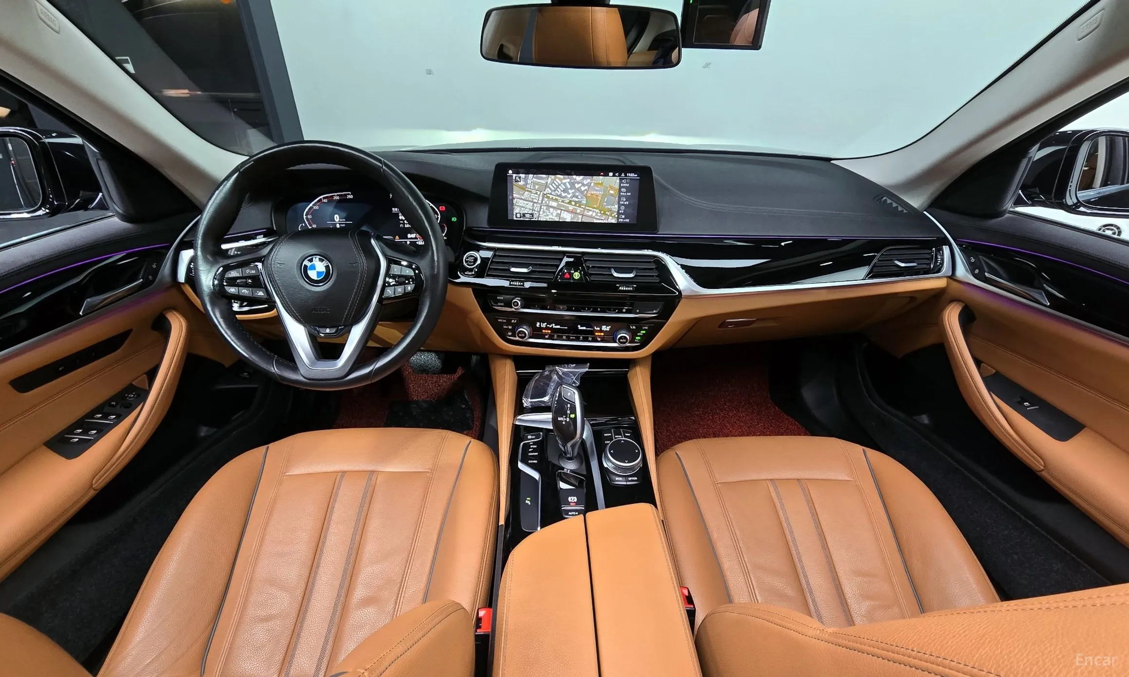 BMW 5 Series (G30) превью 4