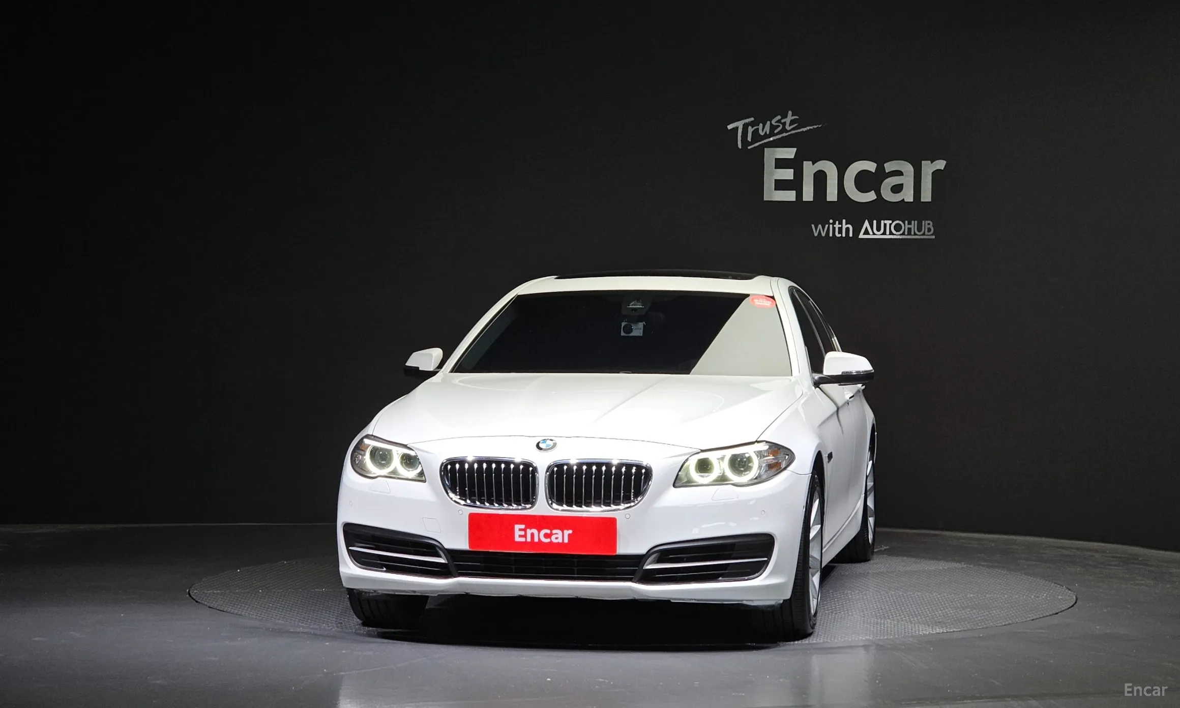 BMW 5 Series (F10) превью 2