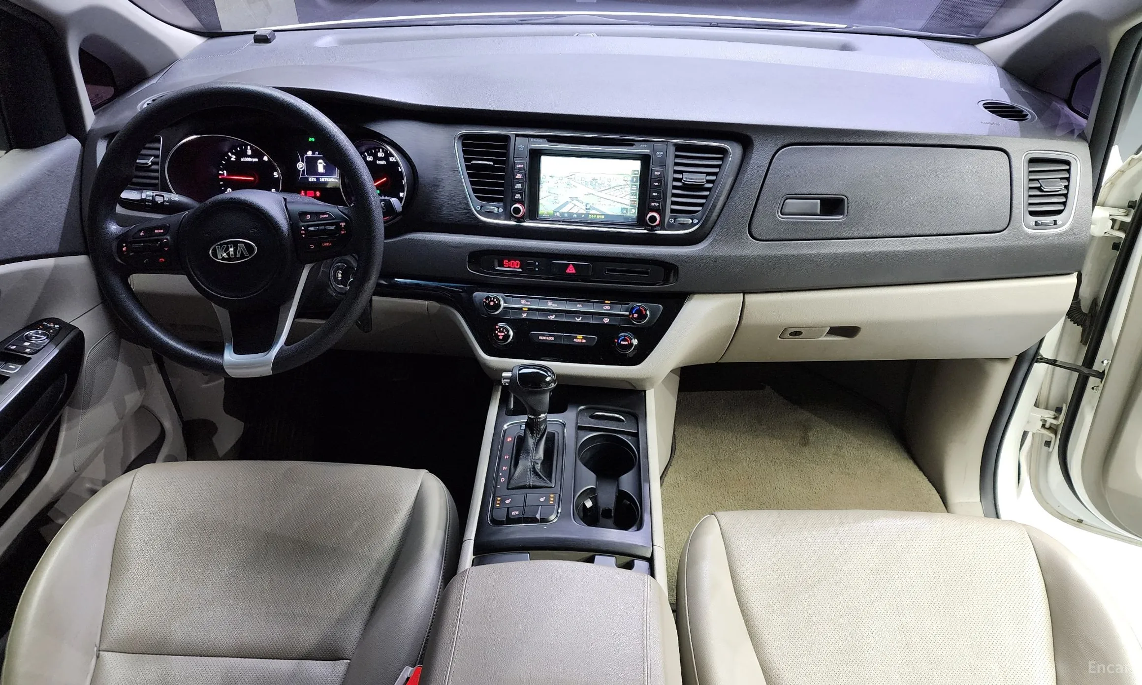 Kia Carnival превью 4