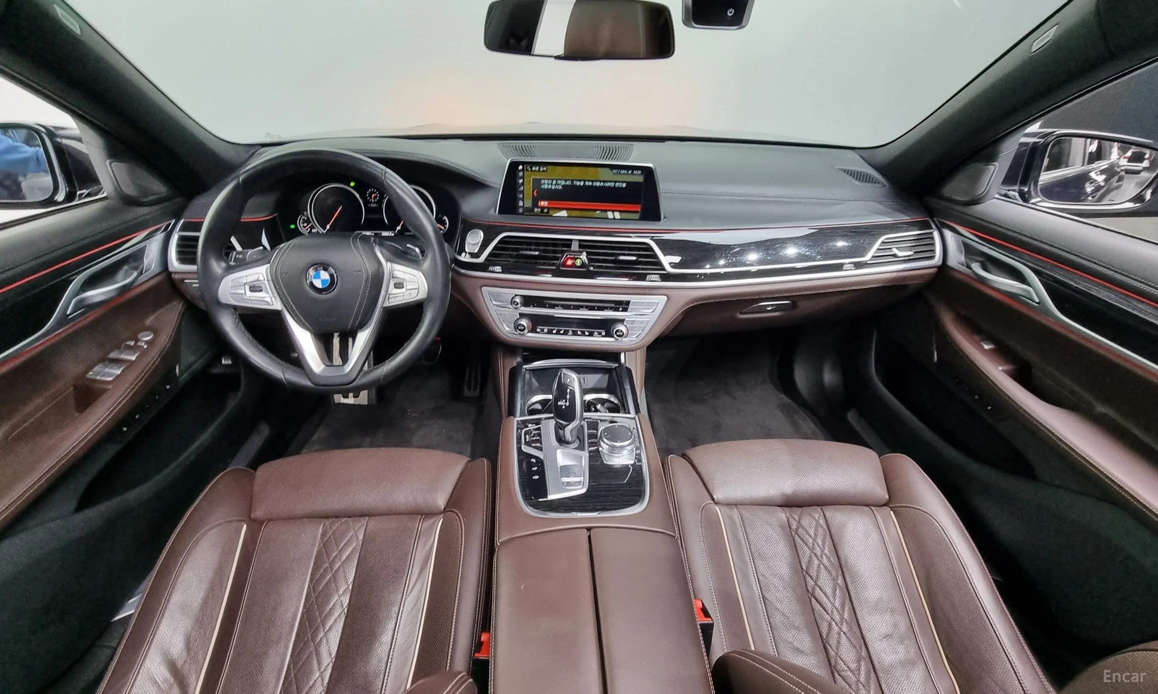 BMW 7 Series (G11) превью 4