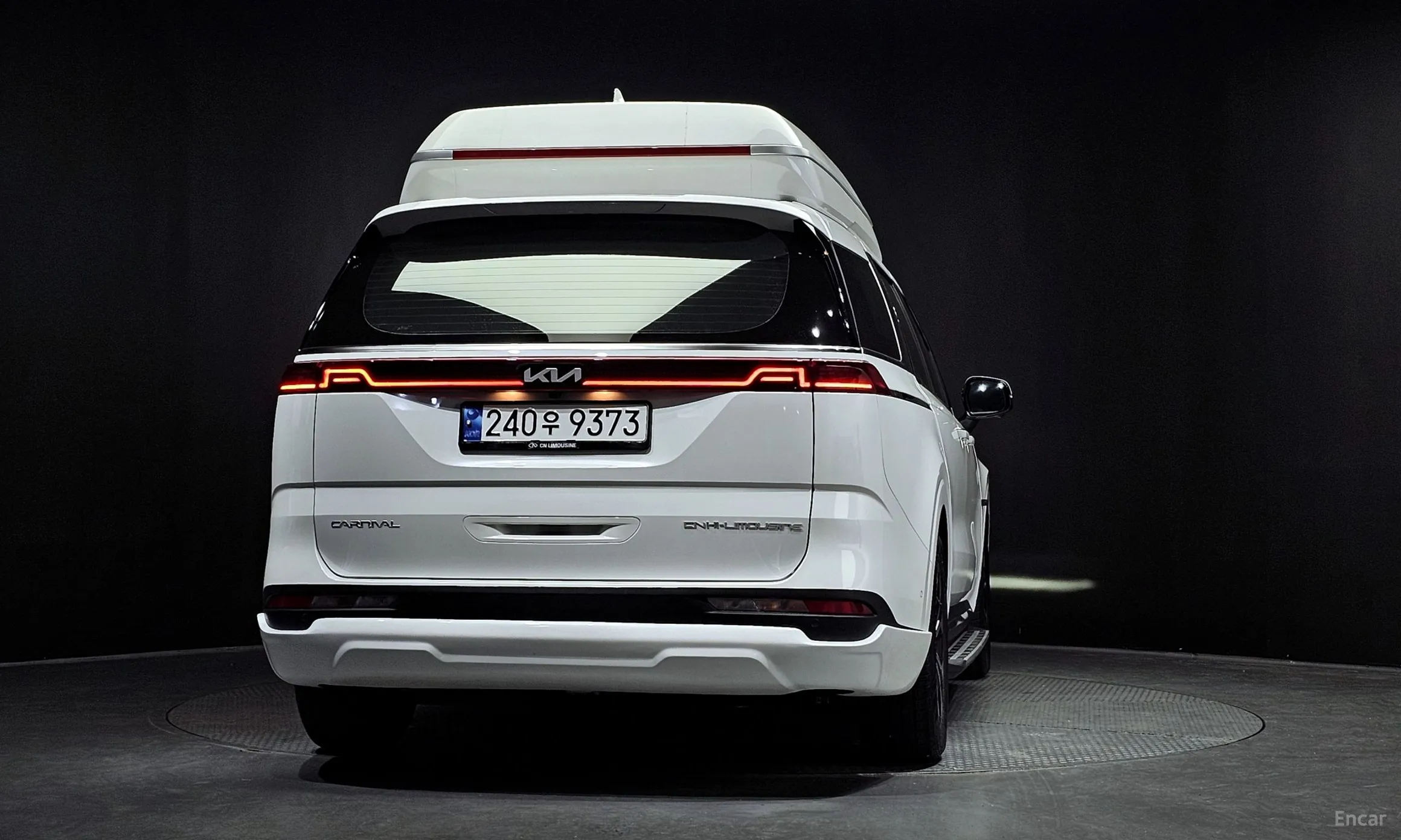 Kia Carnival Gen 4 превью 3