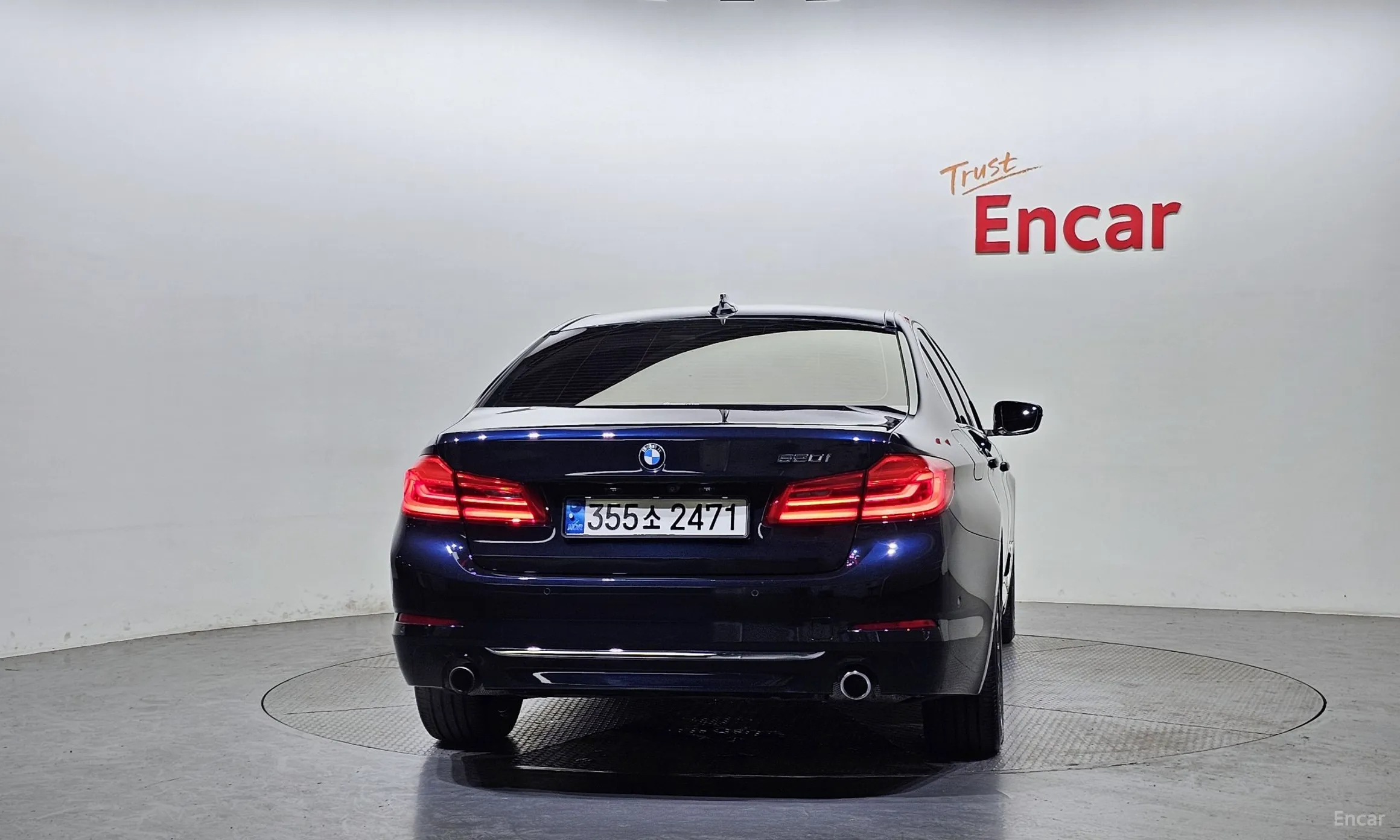 BMW 5 Series (G30) превью 3
