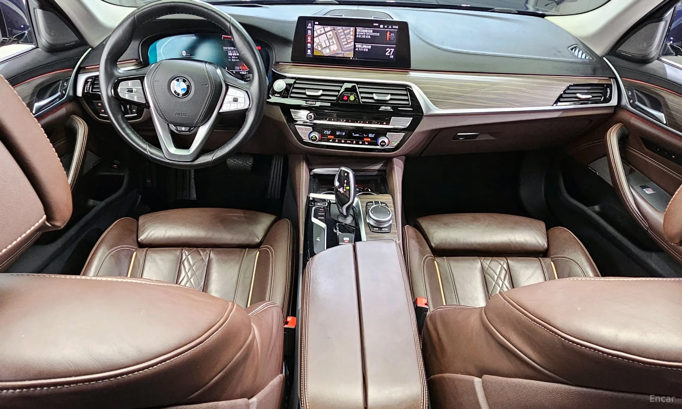 BMW 5 Series (G30) превью 4